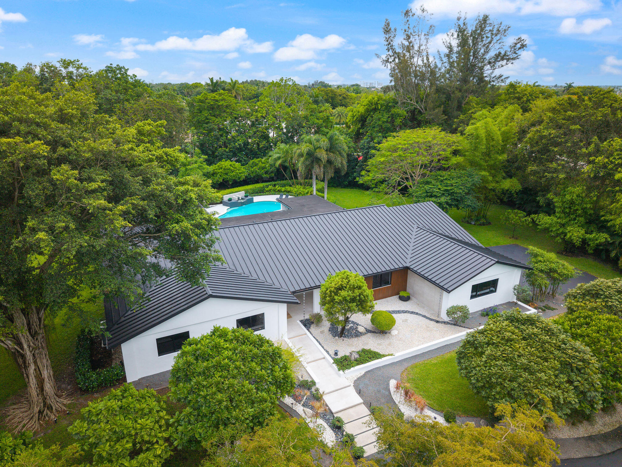 SUNSHINE RANCHES - Residential