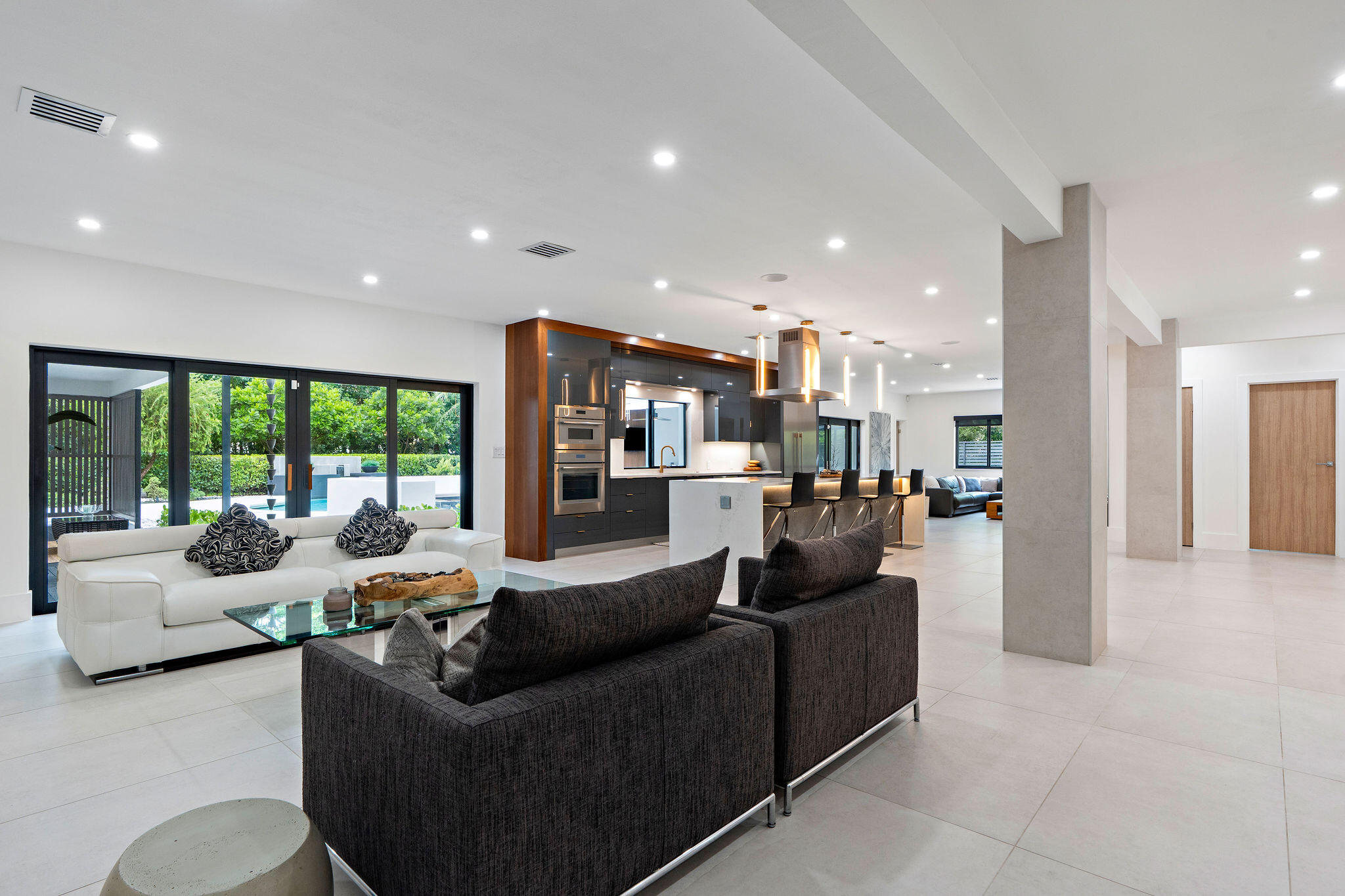 SUNSHINE RANCHES - Residential