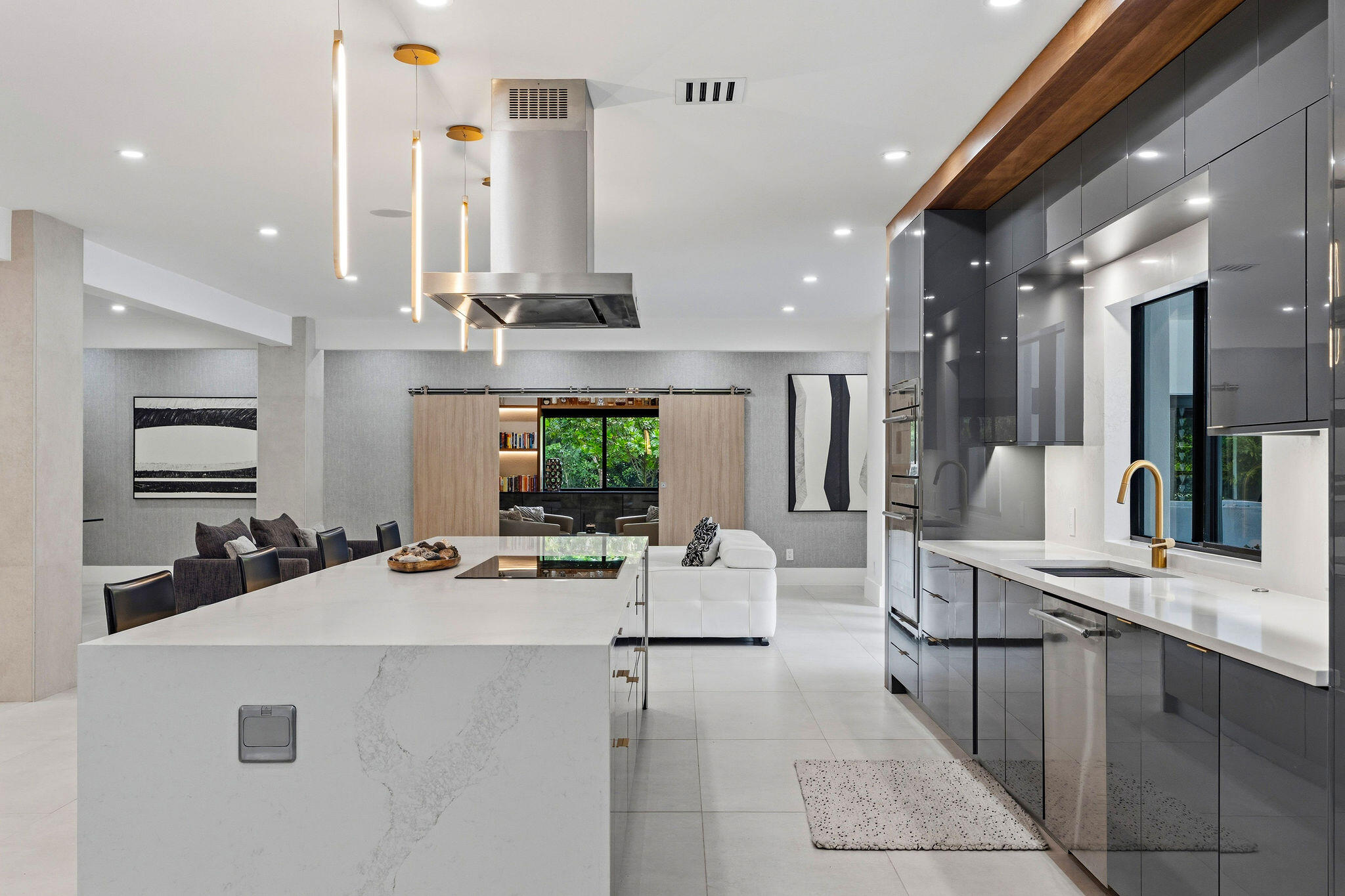 SUNSHINE RANCHES - Residential
