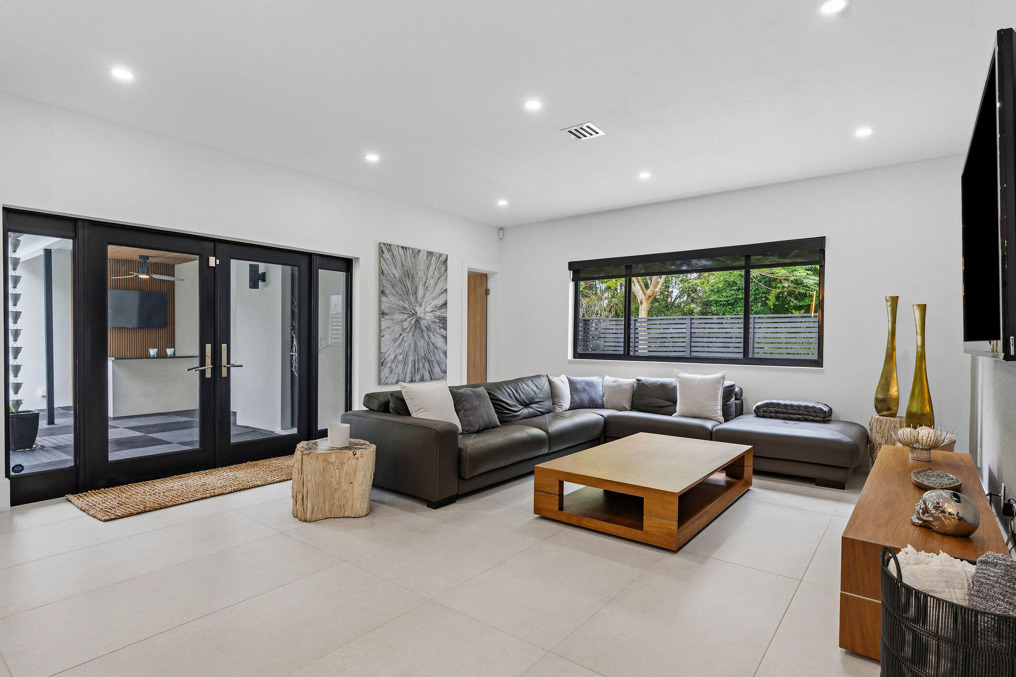 SUNSHINE RANCHES - Residential