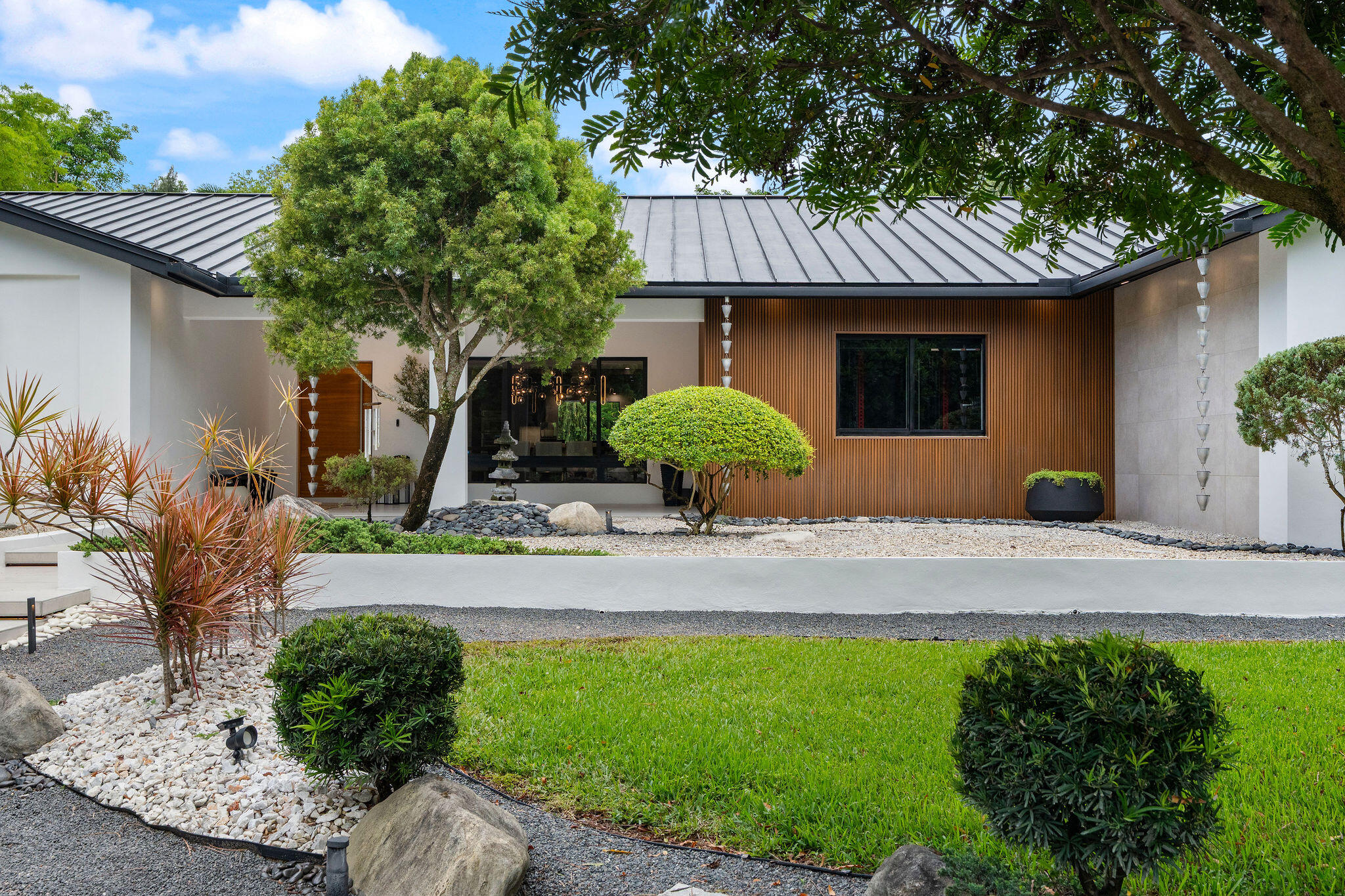 SUNSHINE RANCHES - Residential