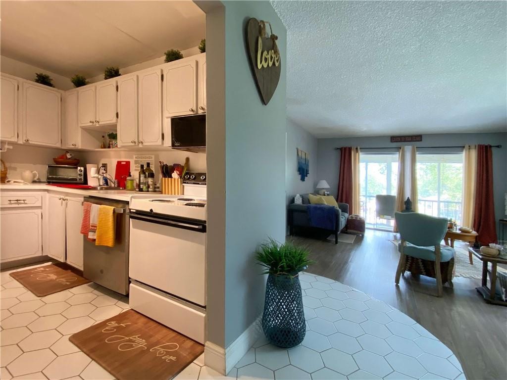 Oakbrook Village - Residential