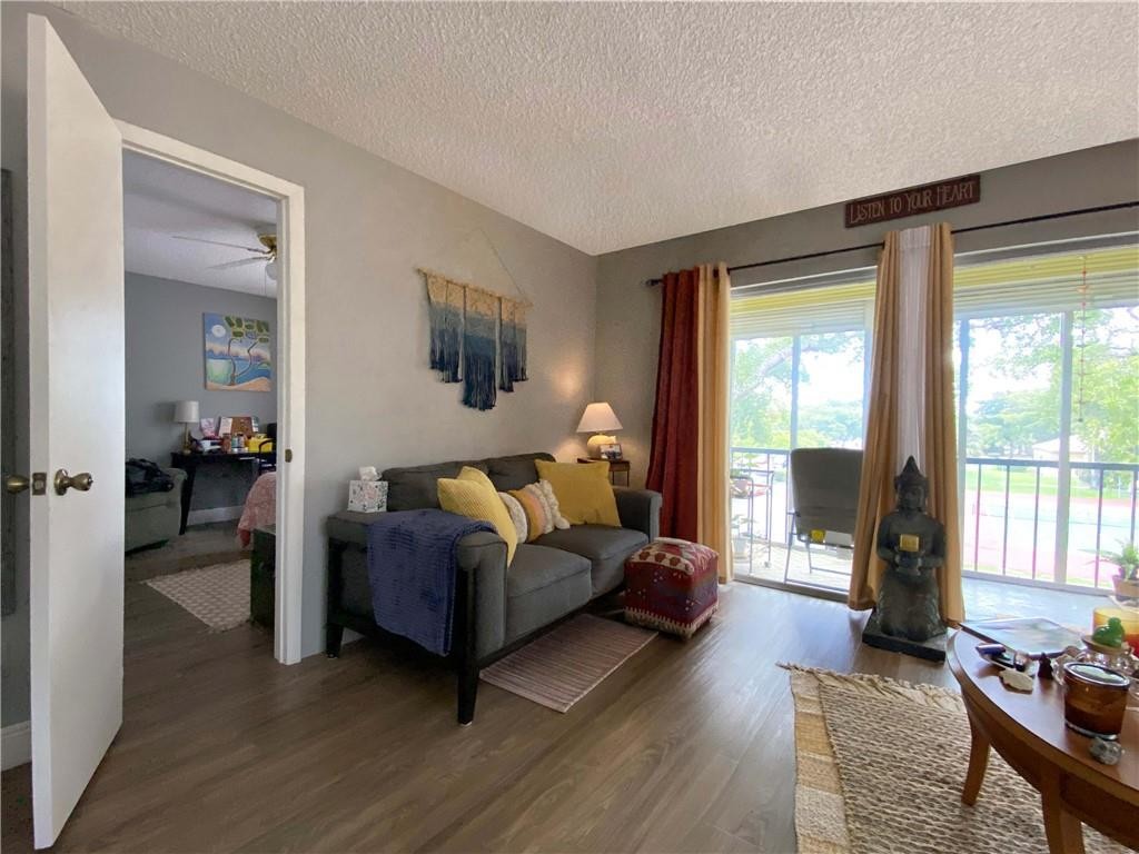 Oakbrook Village - Residential
