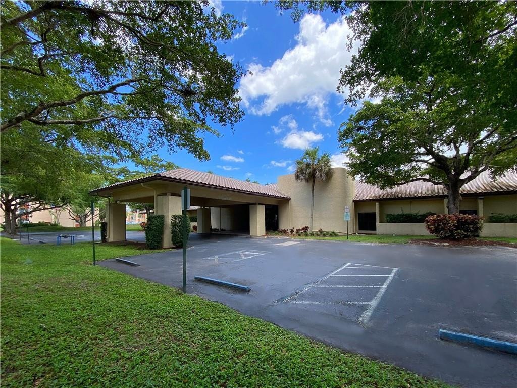 Oakbrook Village - Residential