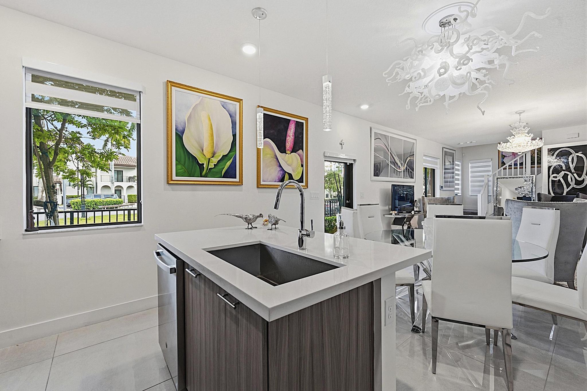 DOWNTOWN DORAL SOUTH PHASE TWO - Residential