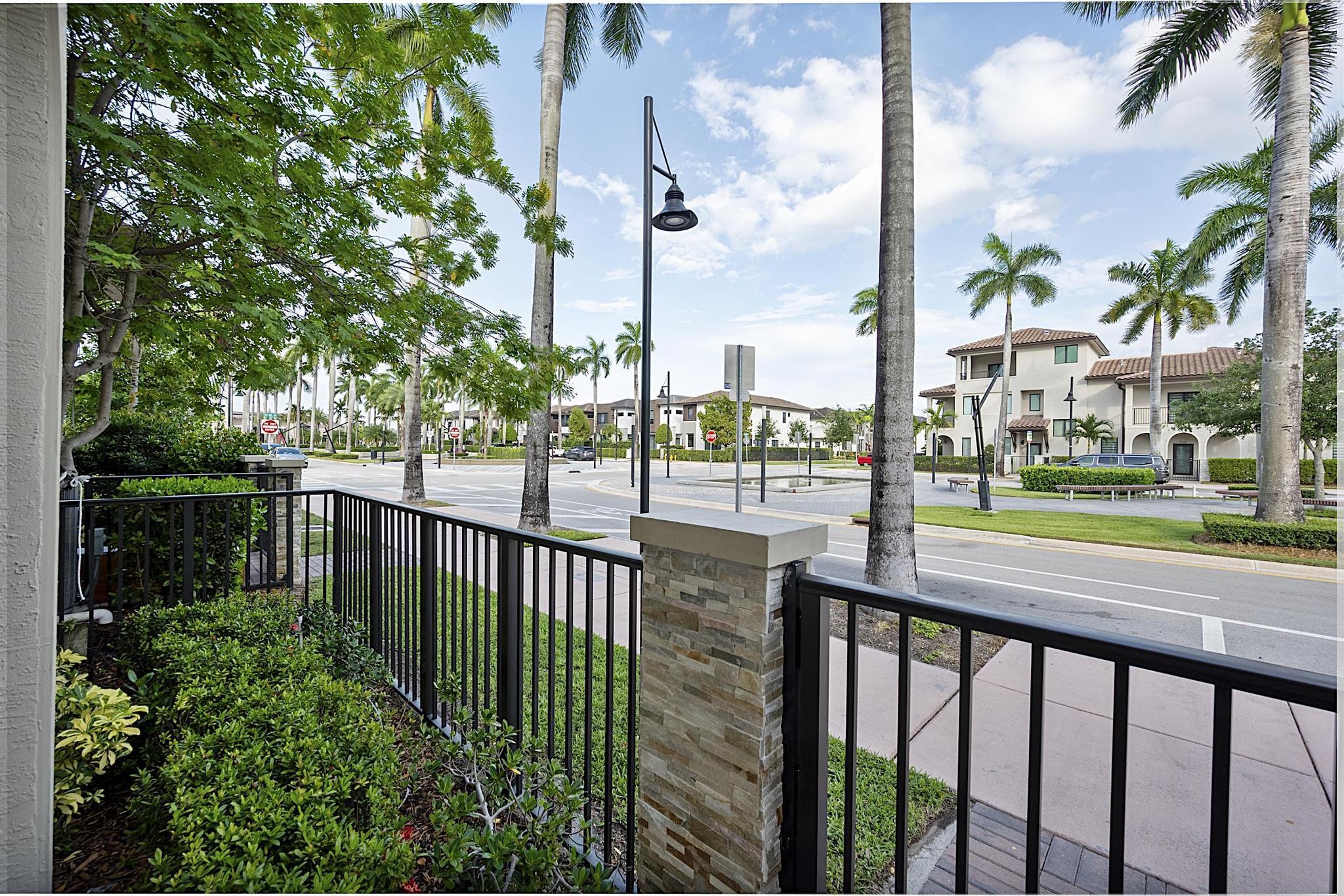 DOWNTOWN DORAL SOUTH PHASE TWO - Residential