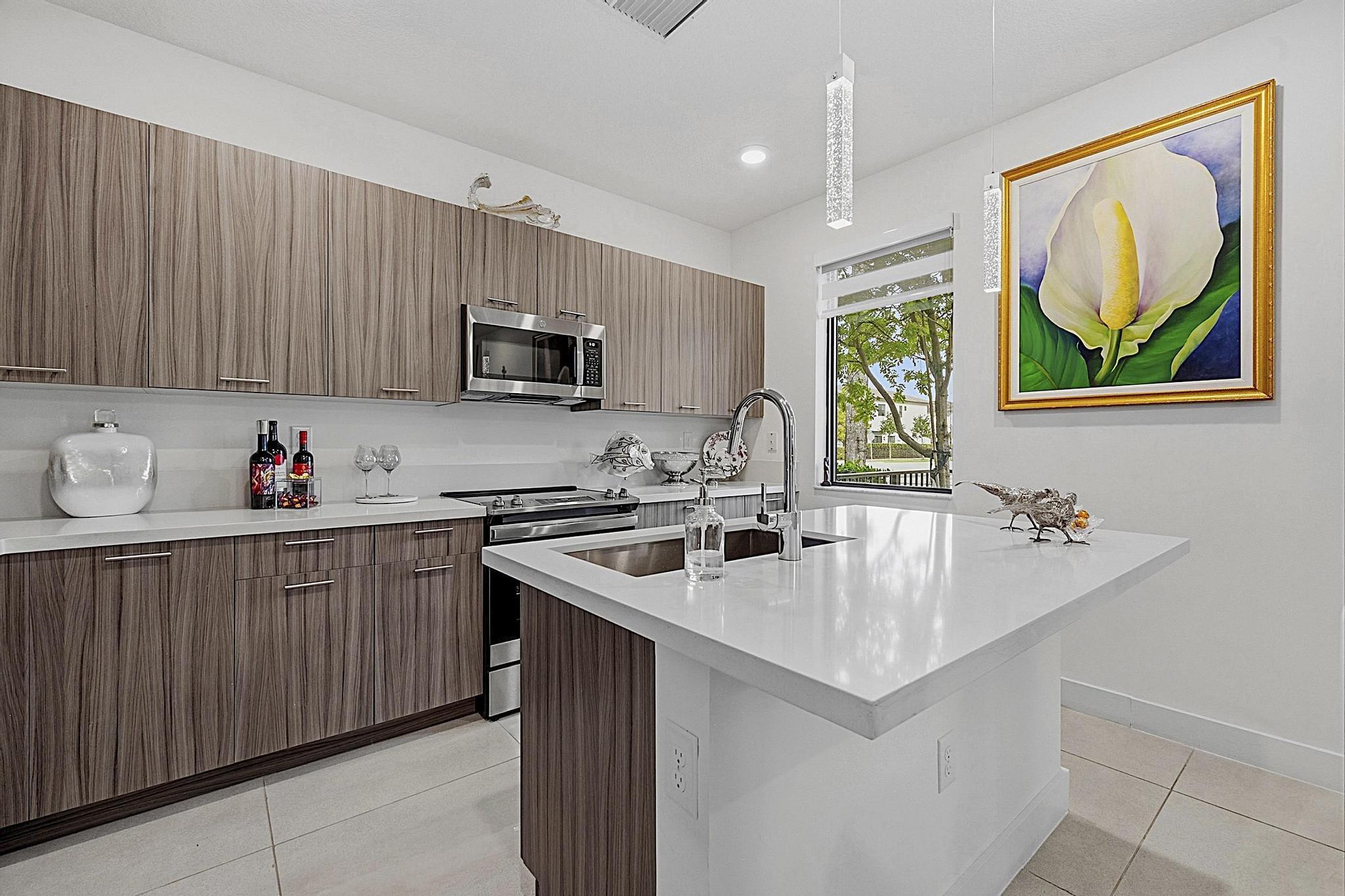 DOWNTOWN DORAL SOUTH PHASE TWO - Residential
