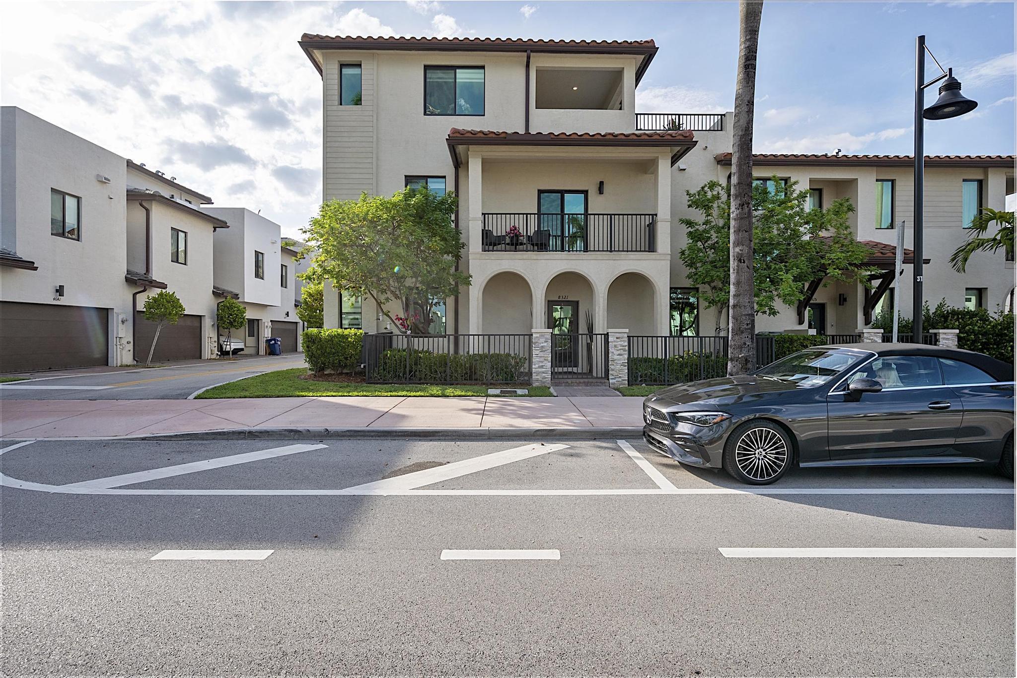 DOWNTOWN DORAL SOUTH PHASE TWO - Residential