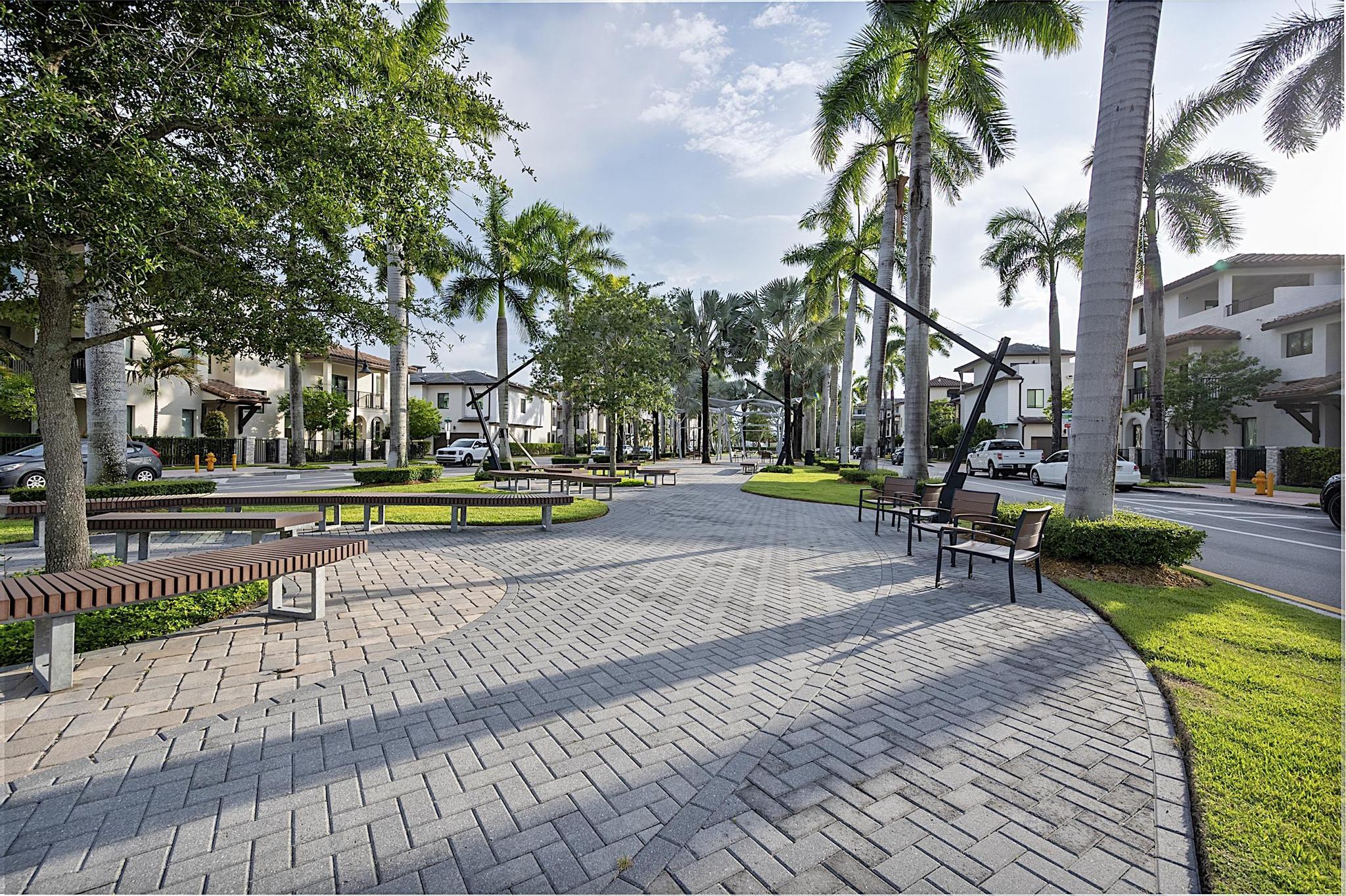 DOWNTOWN DORAL SOUTH PHASE TWO - Residential