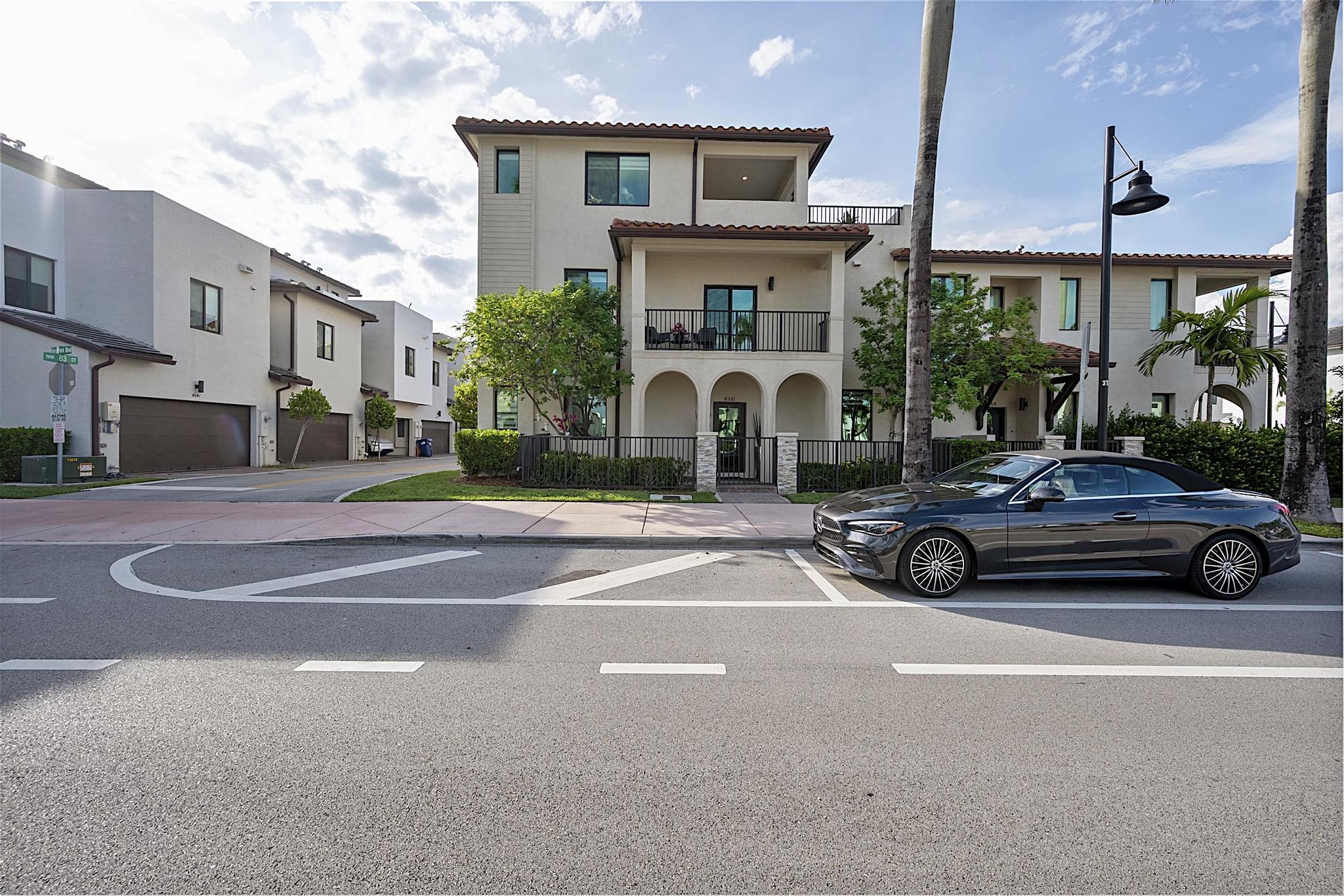 DOWNTOWN DORAL SOUTH PHASE TWO - Residential