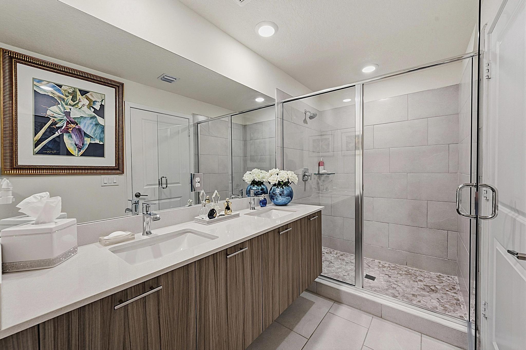 DOWNTOWN DORAL SOUTH PHASE TWO - Residential