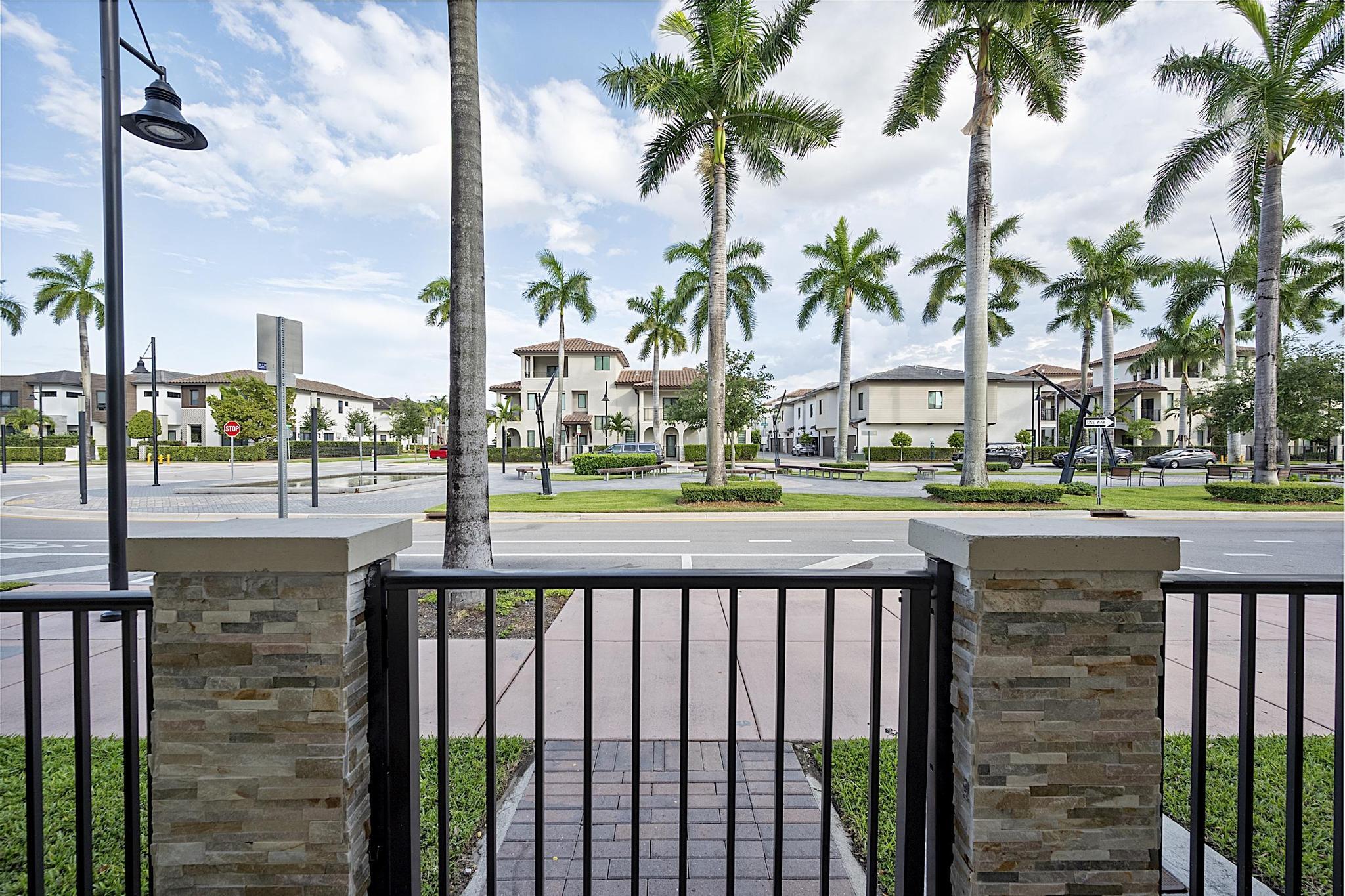 DOWNTOWN DORAL SOUTH PHASE TWO - Residential