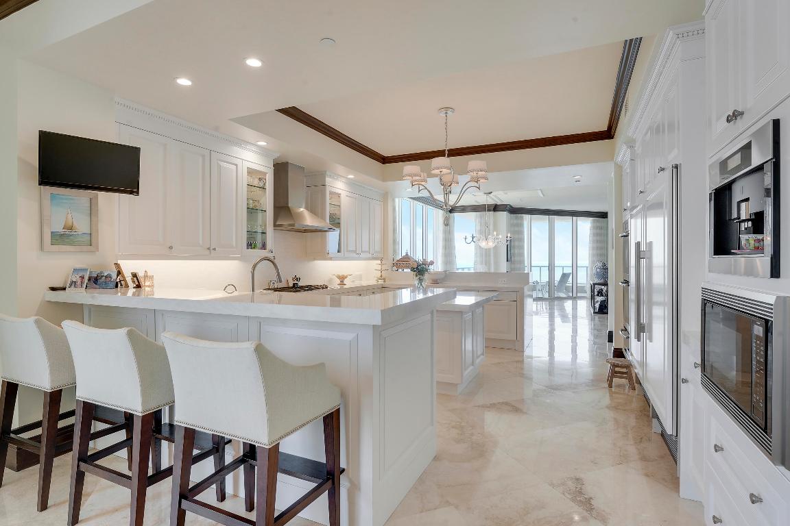 OCEAN'S EDGE - Residential