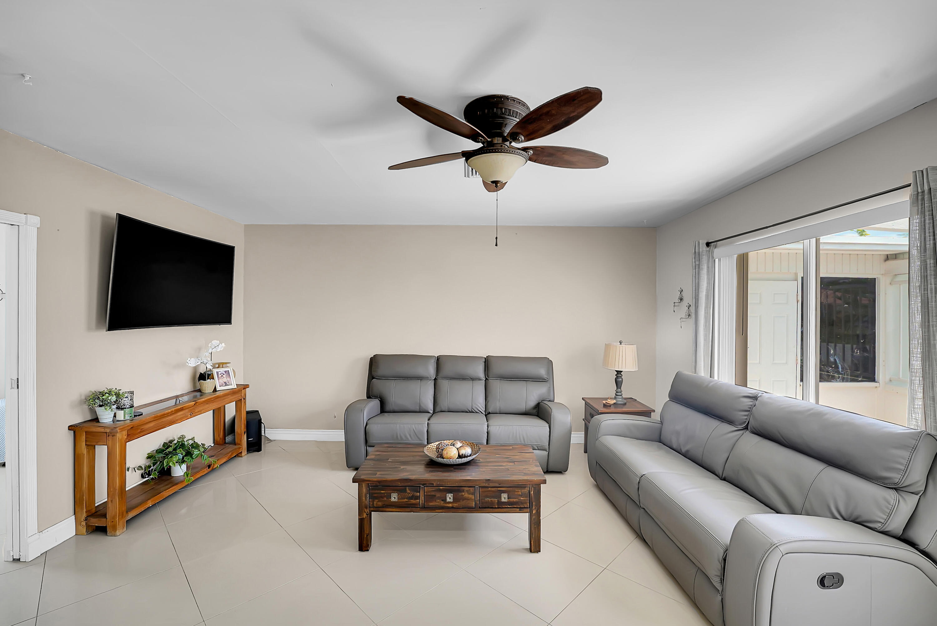 UNIVERSITY HEIGHTS 1ST ADD - Residential
