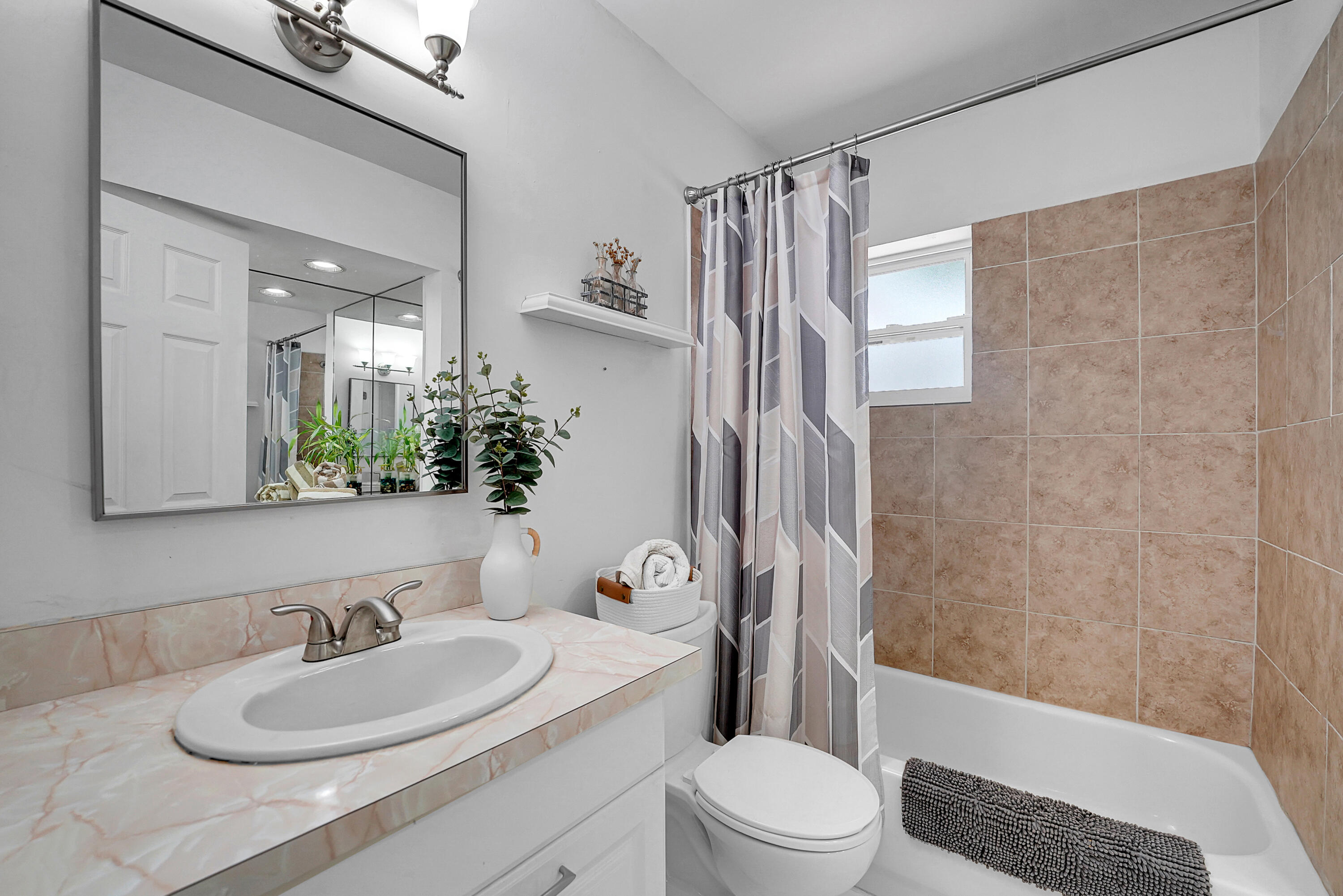 UNIVERSITY HEIGHTS 1ST ADD - Residential