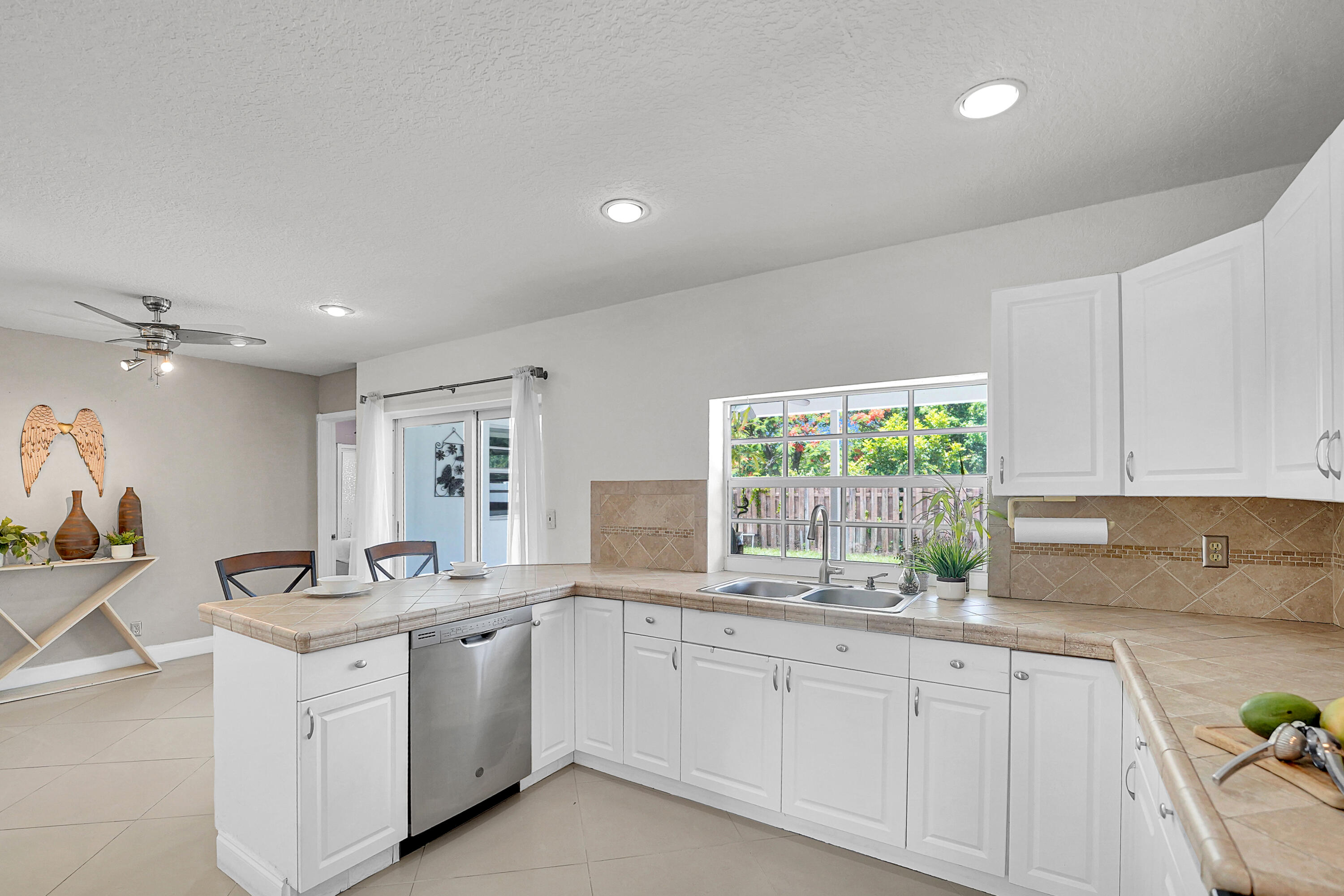 UNIVERSITY HEIGHTS 1ST ADD - Residential