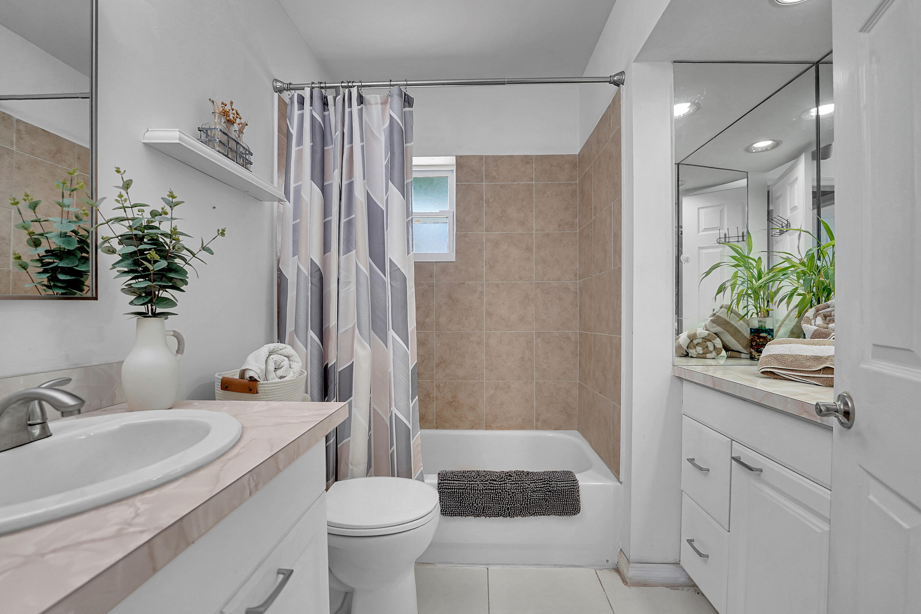 UNIVERSITY HEIGHTS 1ST ADD - Residential