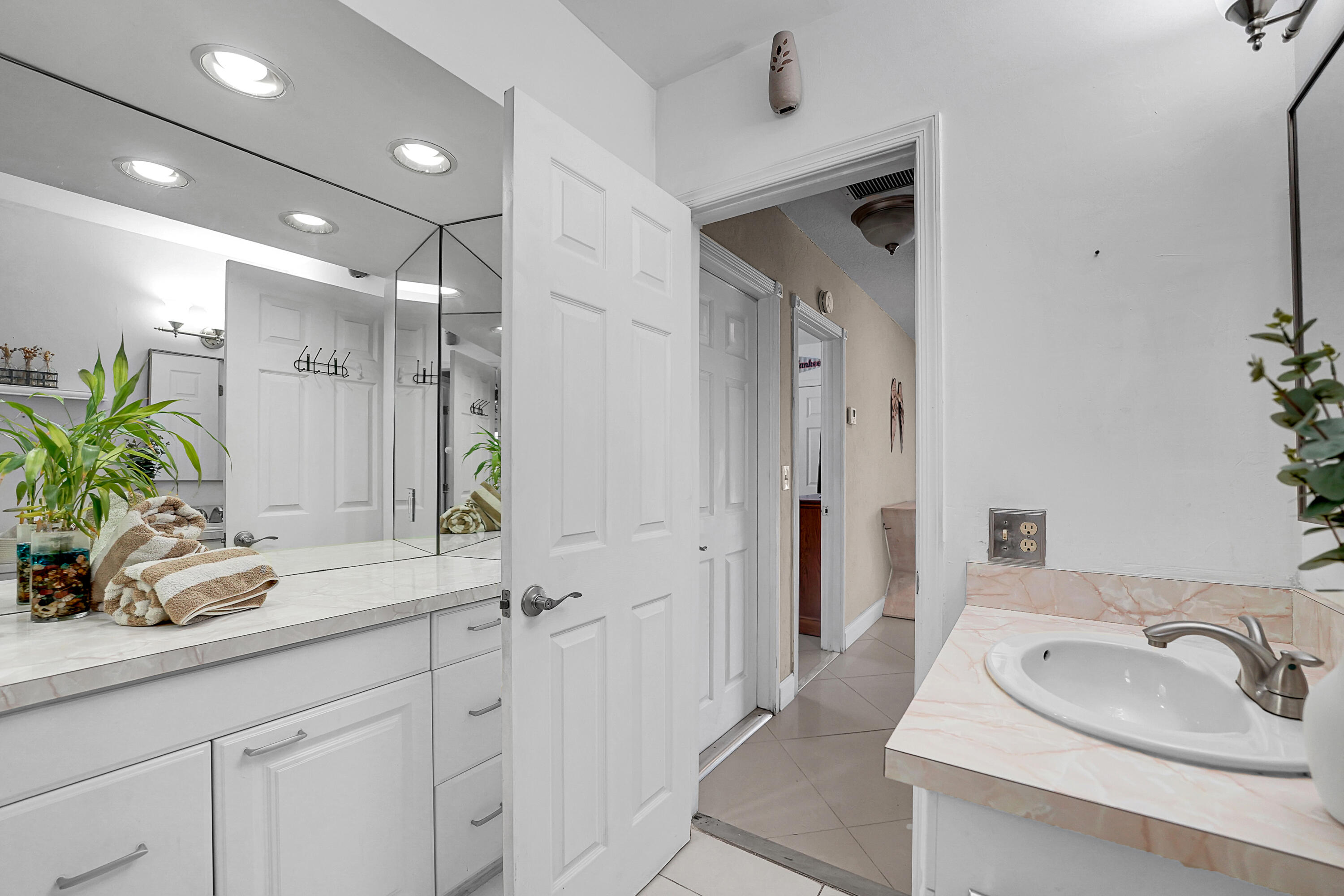 UNIVERSITY HEIGHTS 1ST ADD - Residential