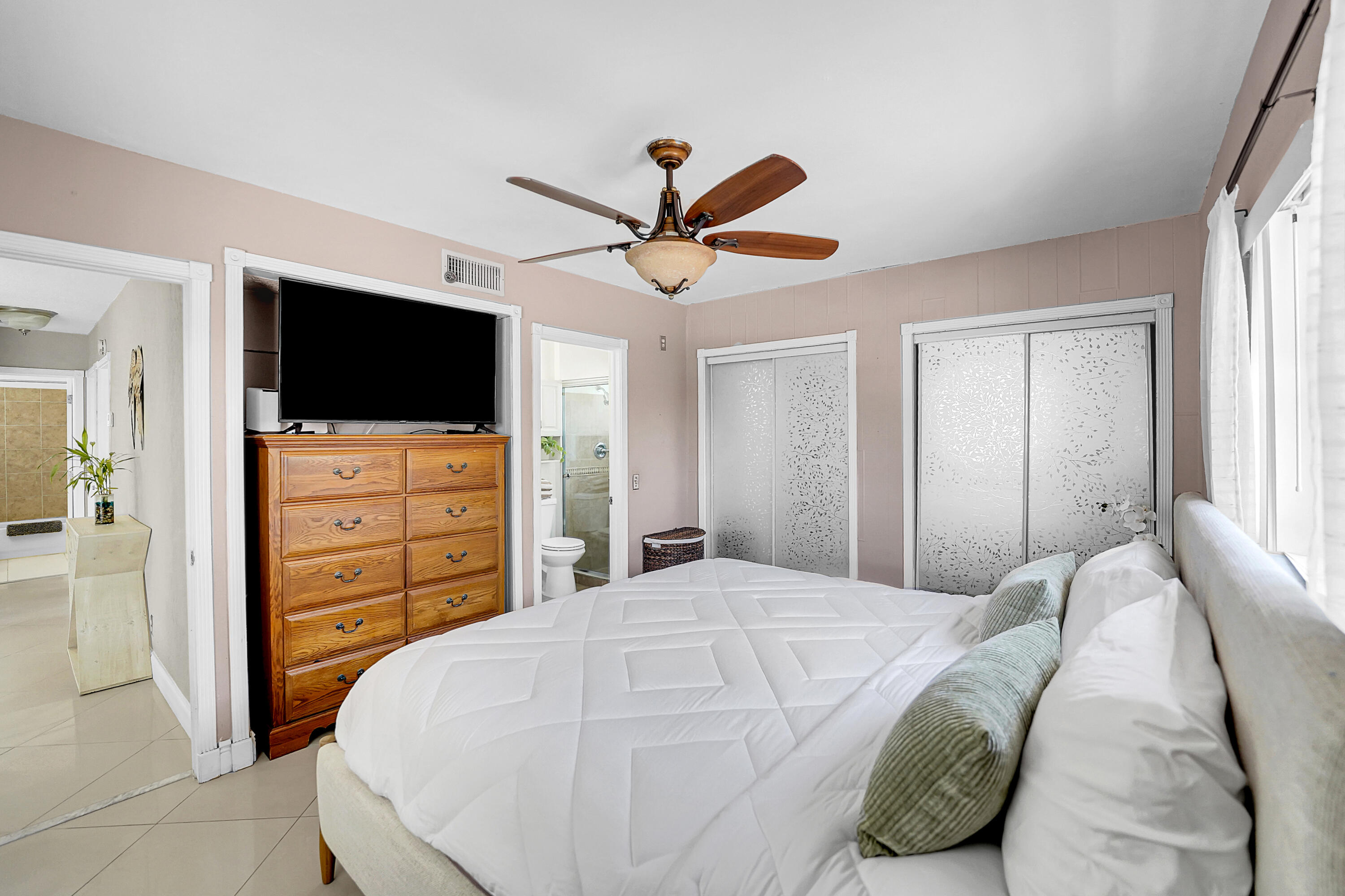UNIVERSITY HEIGHTS 1ST ADD - Residential