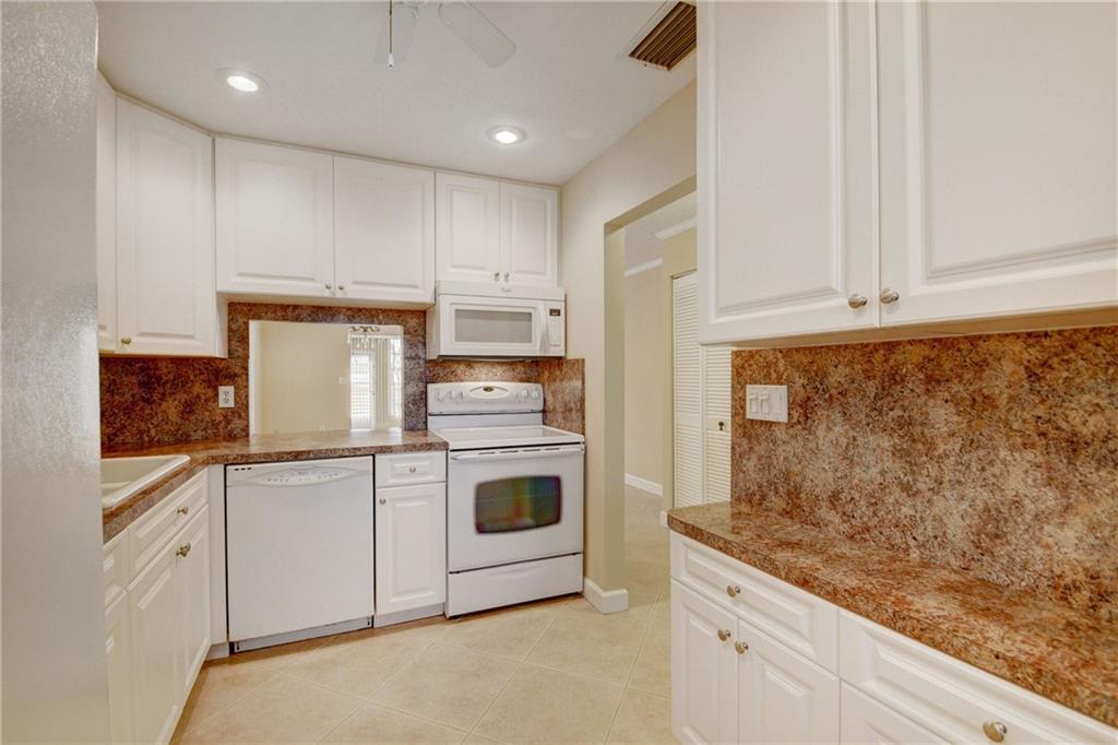 GOLDEN LAKES VILLAGE - Residential