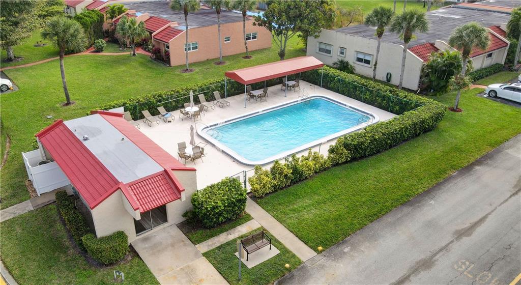 GOLDEN LAKES VILLAGE - Residential