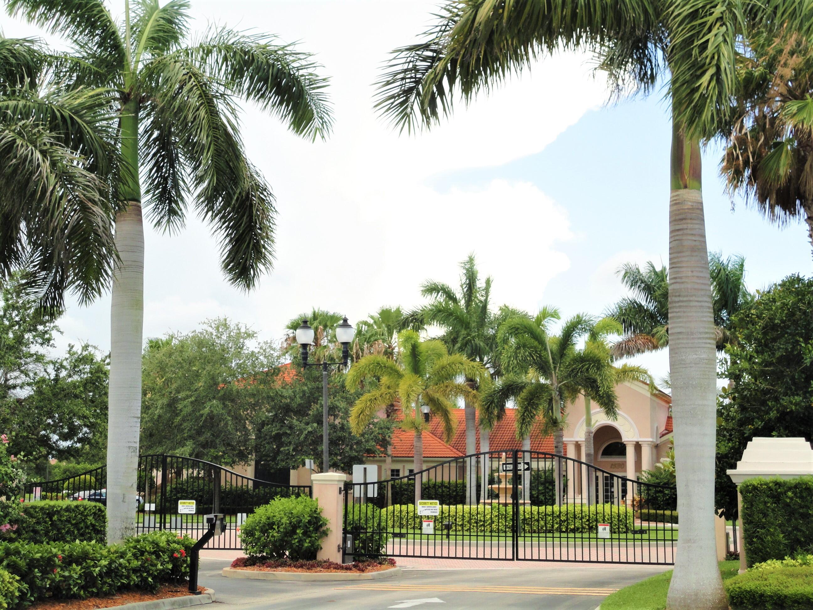 LAGUNA OF VERO BEACH - Residential