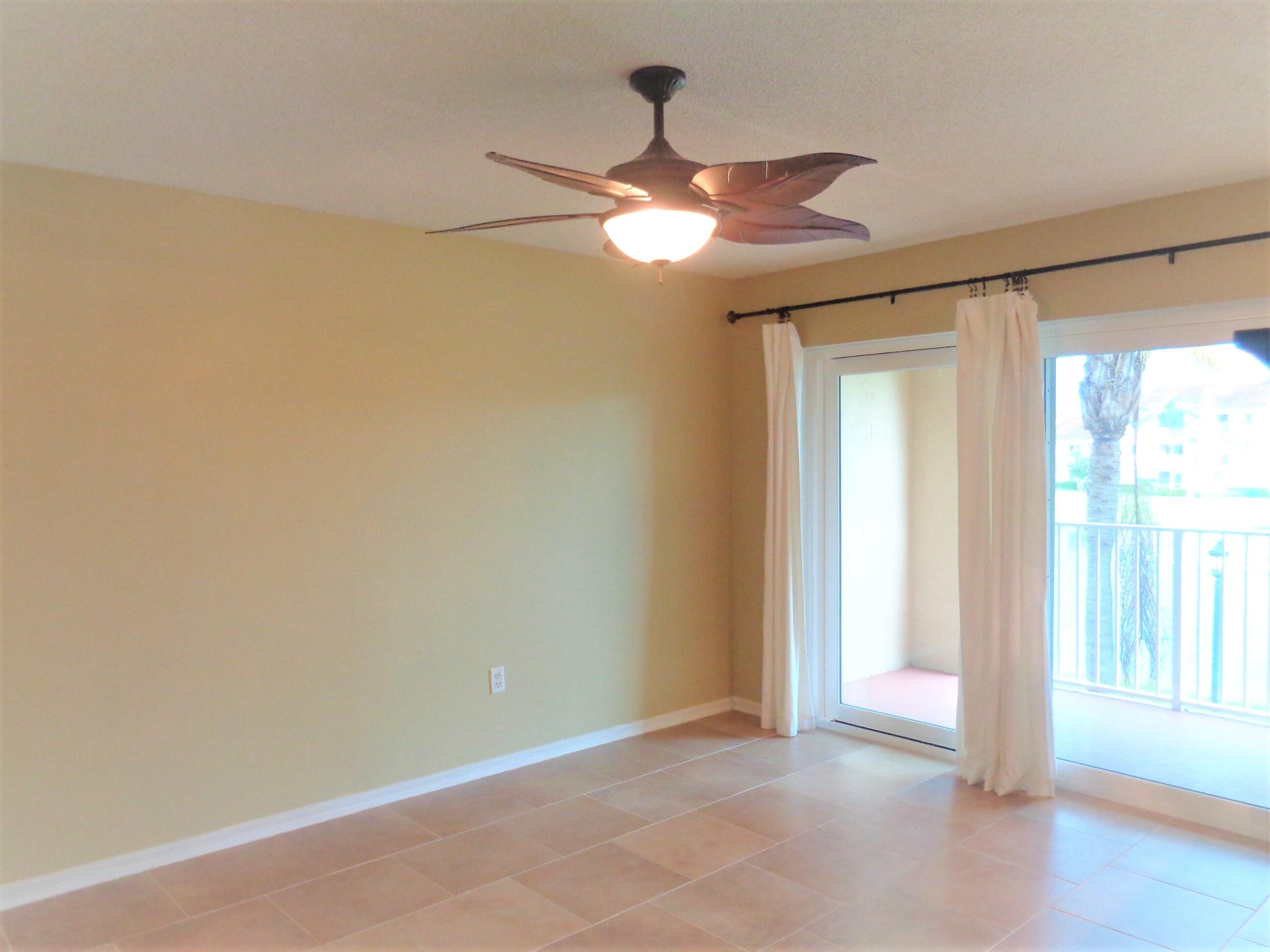 LAGUNA OF VERO BEACH - Residential