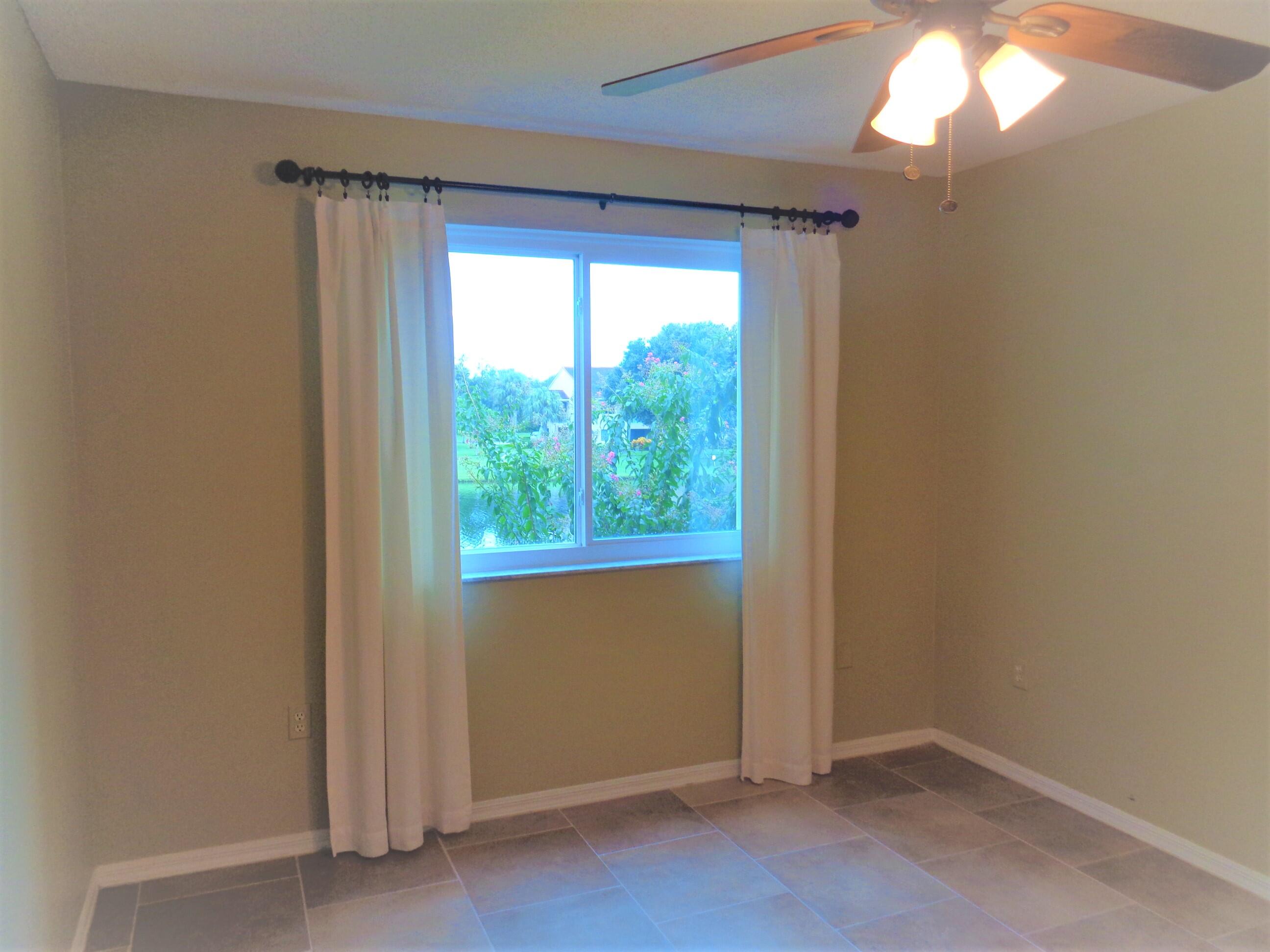 LAGUNA OF VERO BEACH - Residential