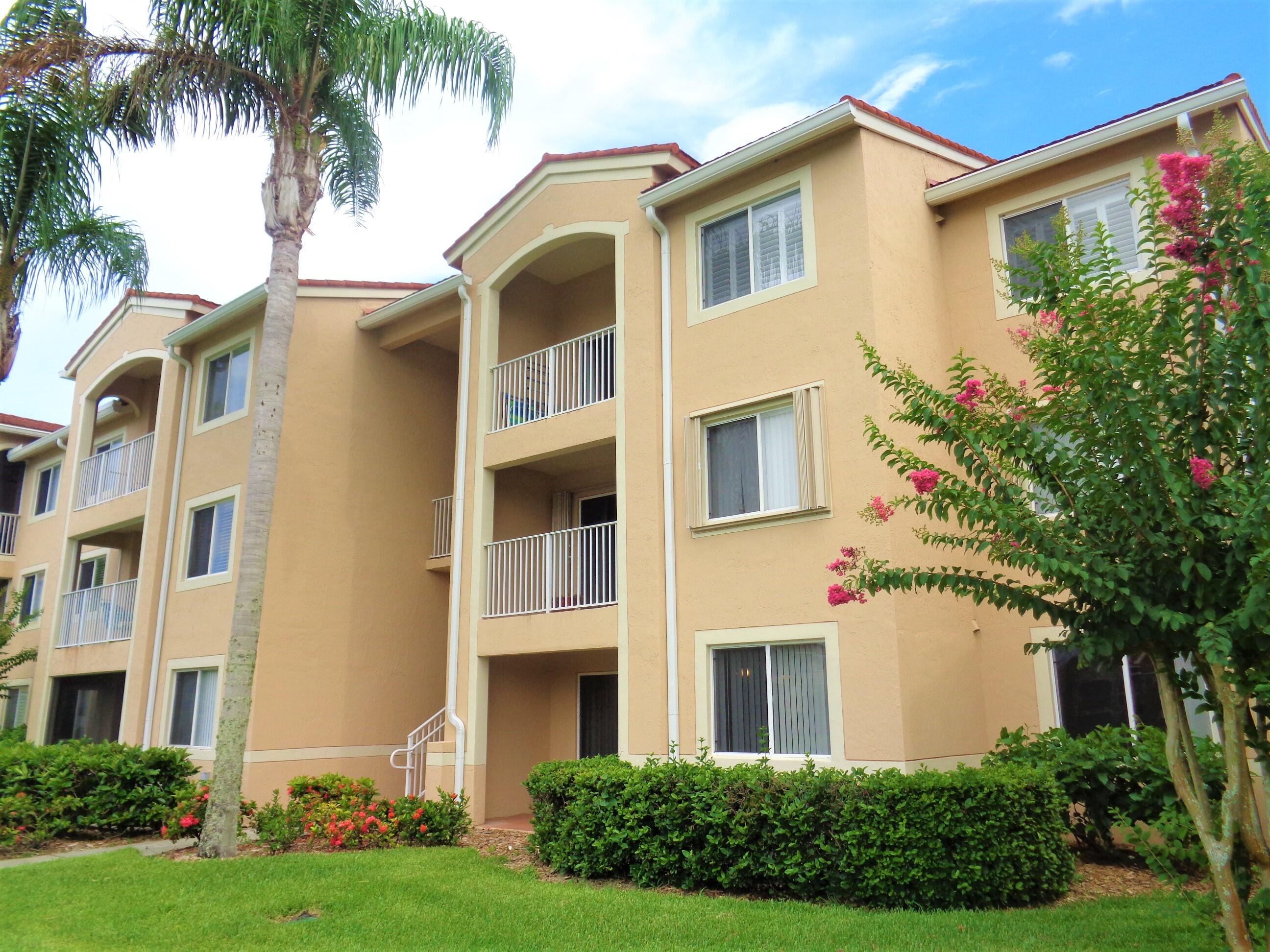 LAGUNA OF VERO BEACH - Residential