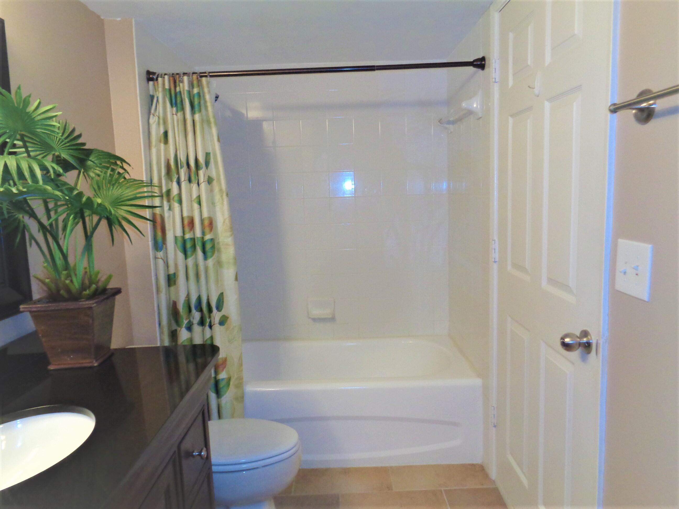 LAGUNA OF VERO BEACH - Residential