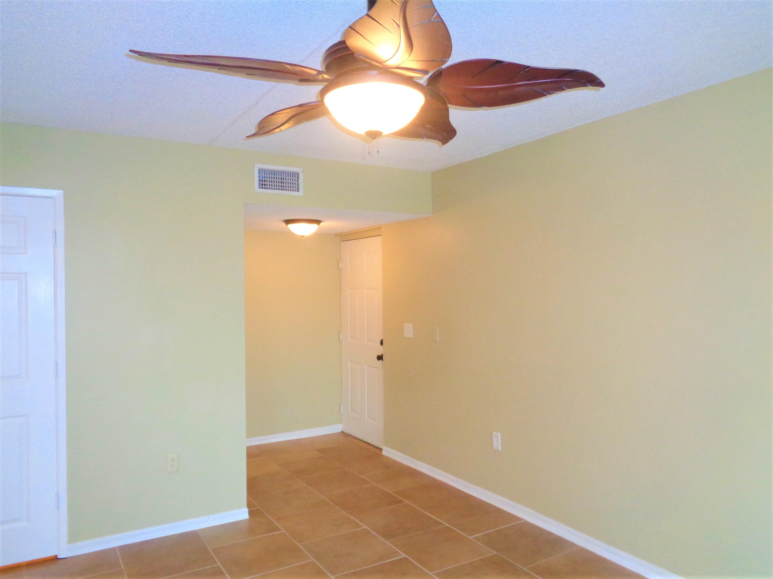 LAGUNA OF VERO BEACH - Residential
