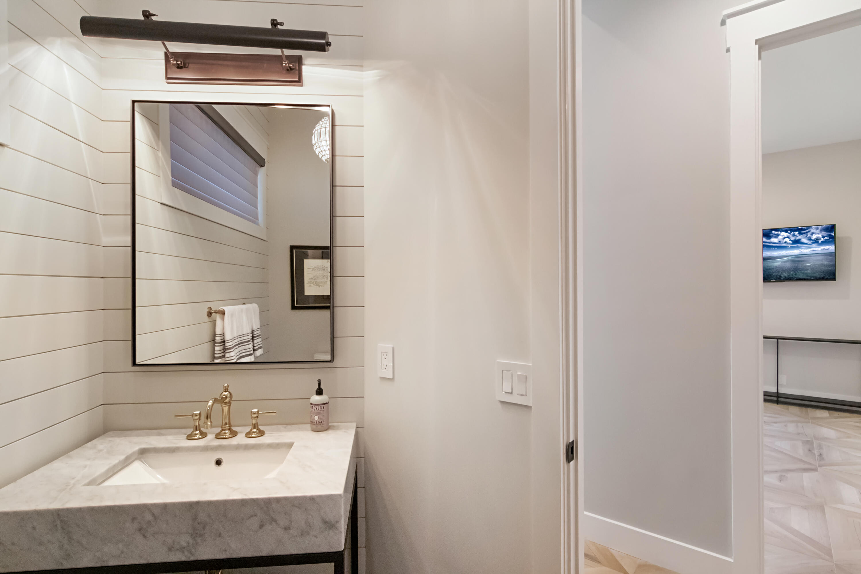 CHUKKER COVE P B POLO & CNTRY CLUB WELL - Residential