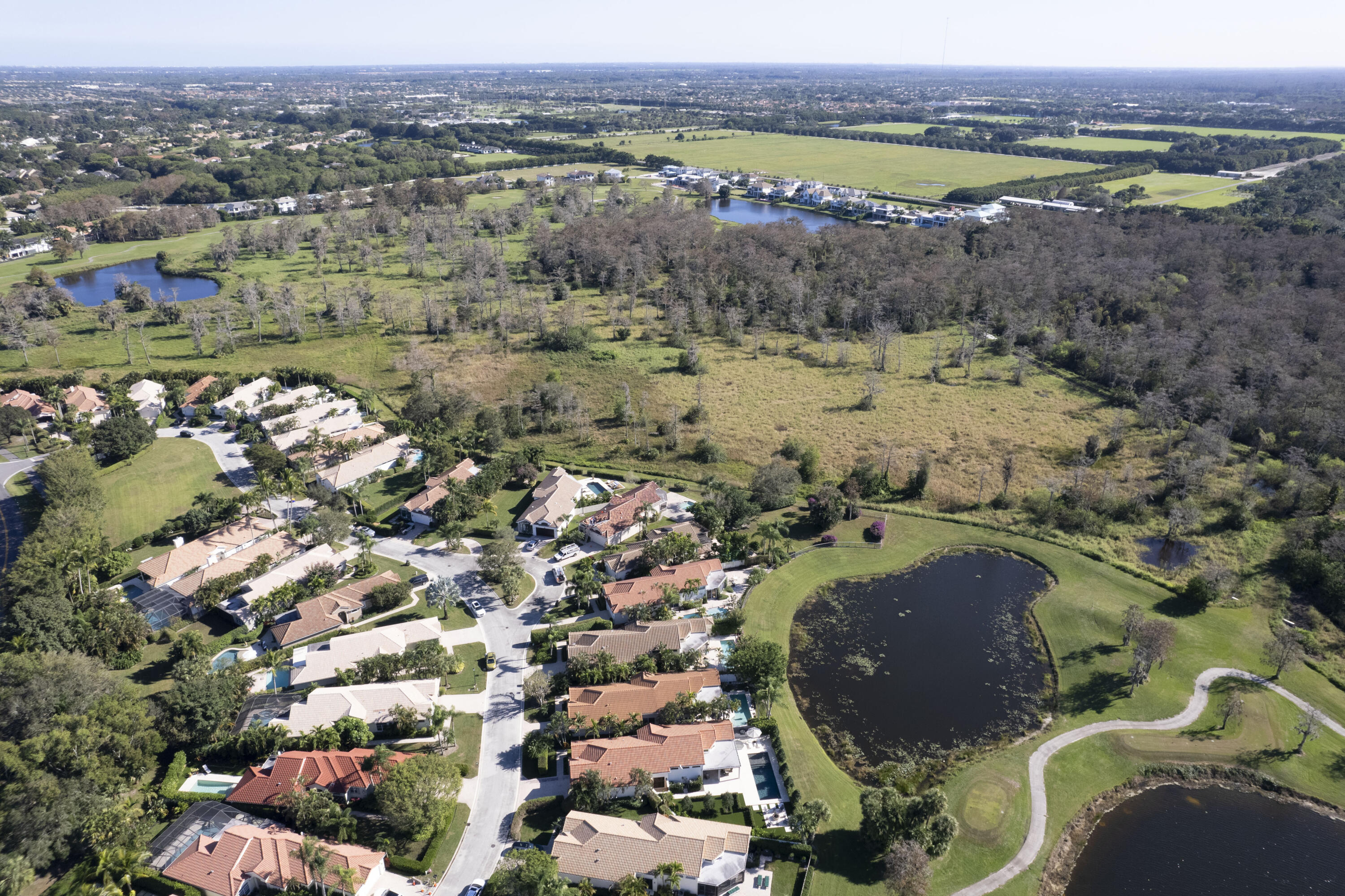 CHUKKER COVE P B POLO & CNTRY CLUB WELL - Residential