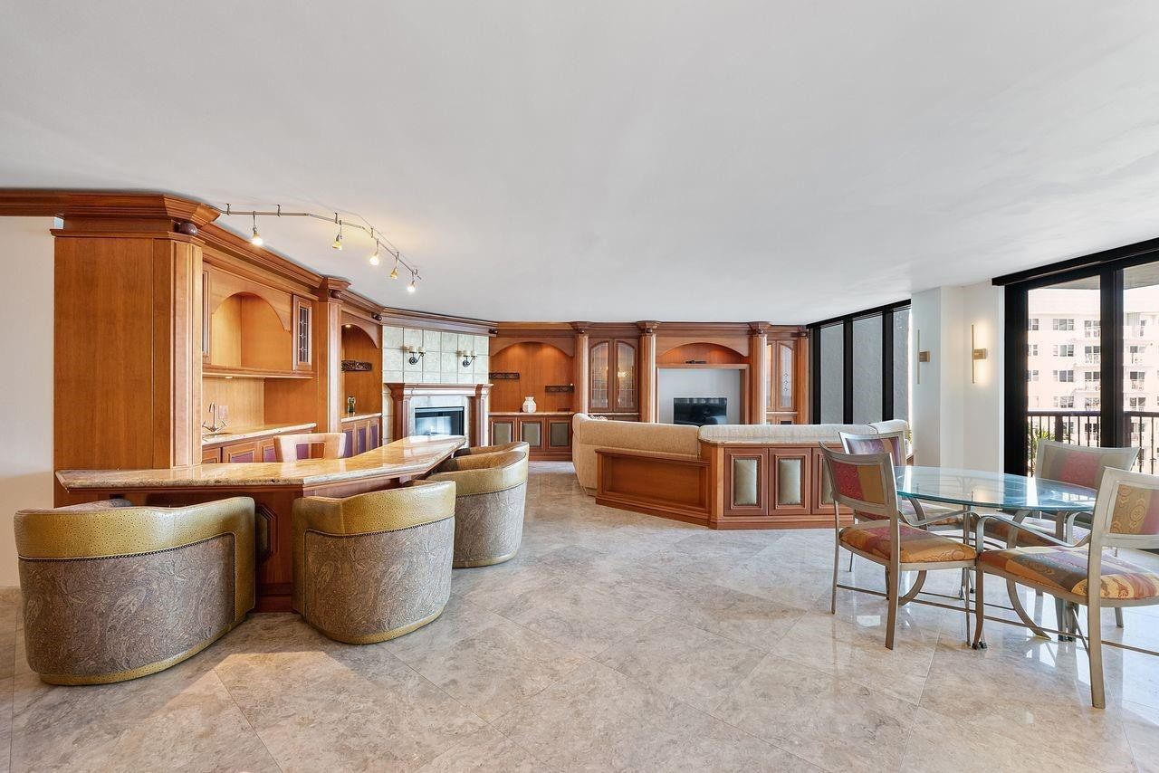 HAMPTON BEACH CLUB - Residential