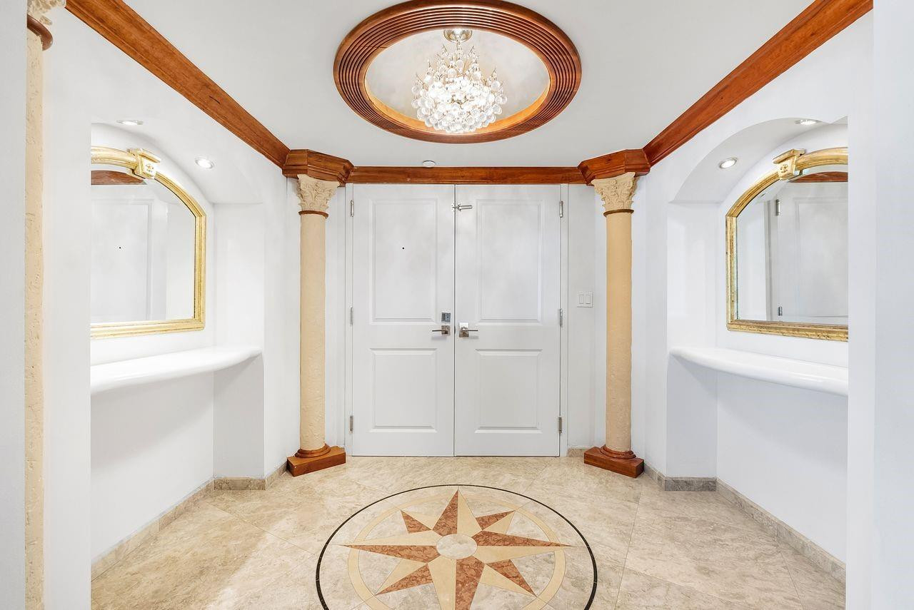 HAMPTON BEACH CLUB - Residential