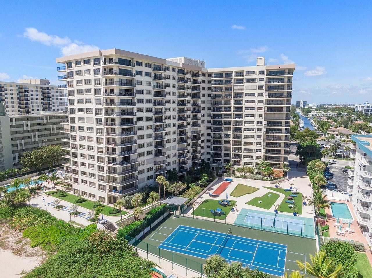 HAMPTON BEACH CLUB - Residential