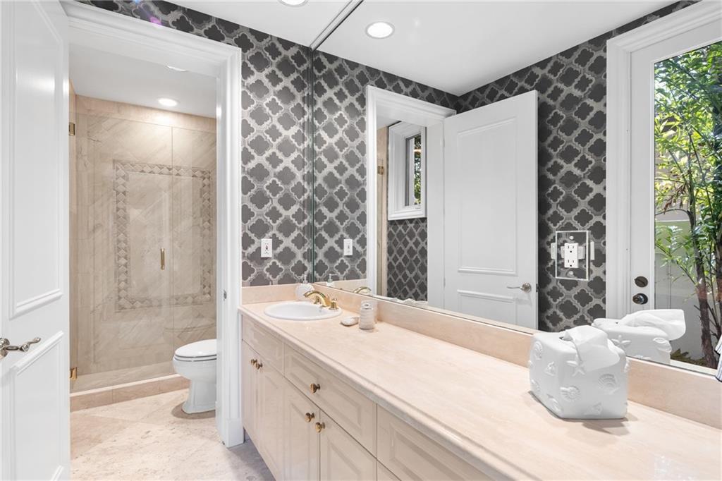 Idlewyld 1-19 B - Residential