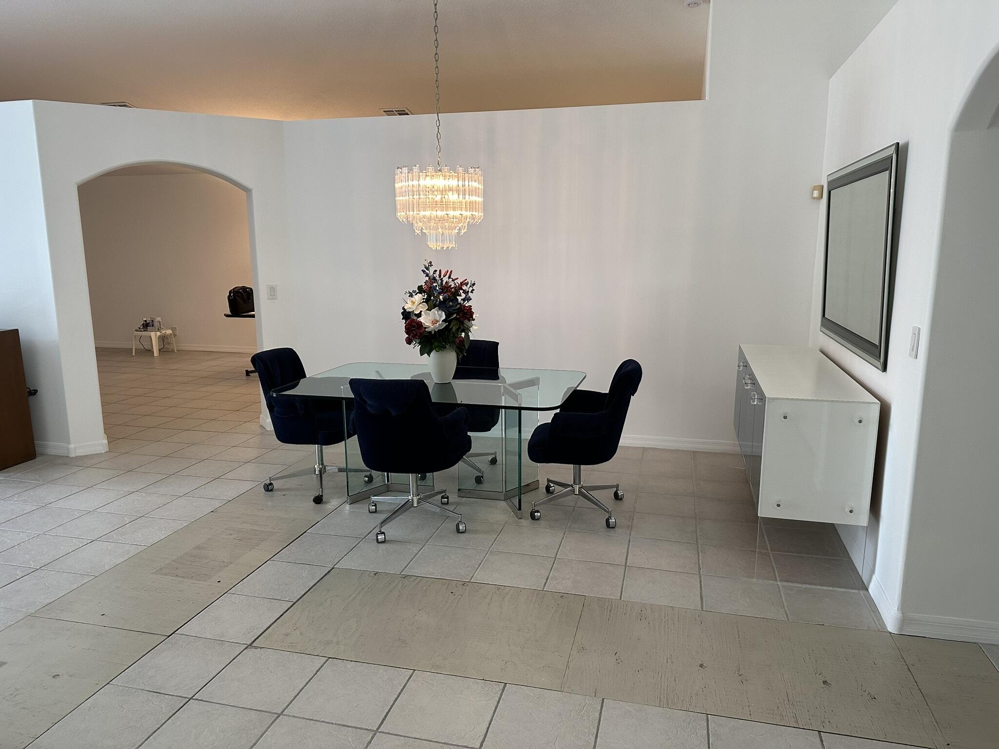 HEFTLER HOMES AT PEMBROKE SHORES - Residential