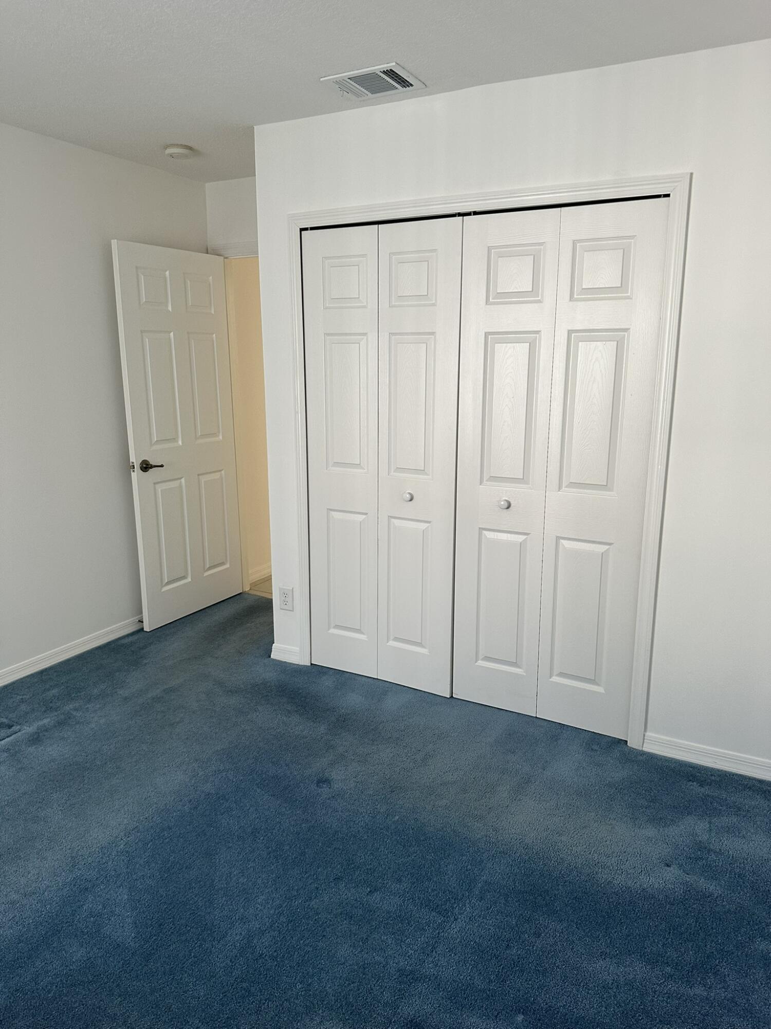 HEFTLER HOMES AT PEMBROKE SHORES - Residential