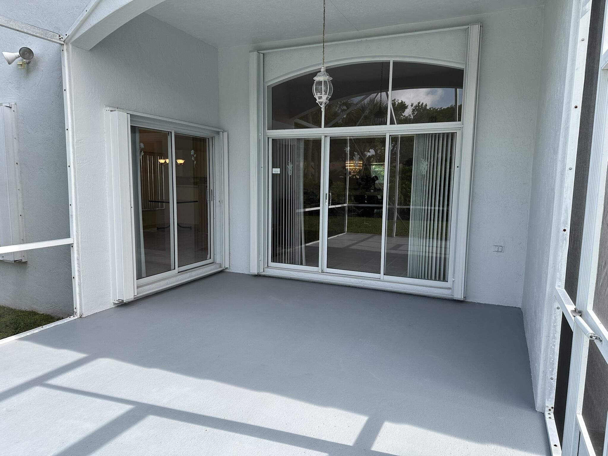 HEFTLER HOMES AT PEMBROKE SHORES - Residential
