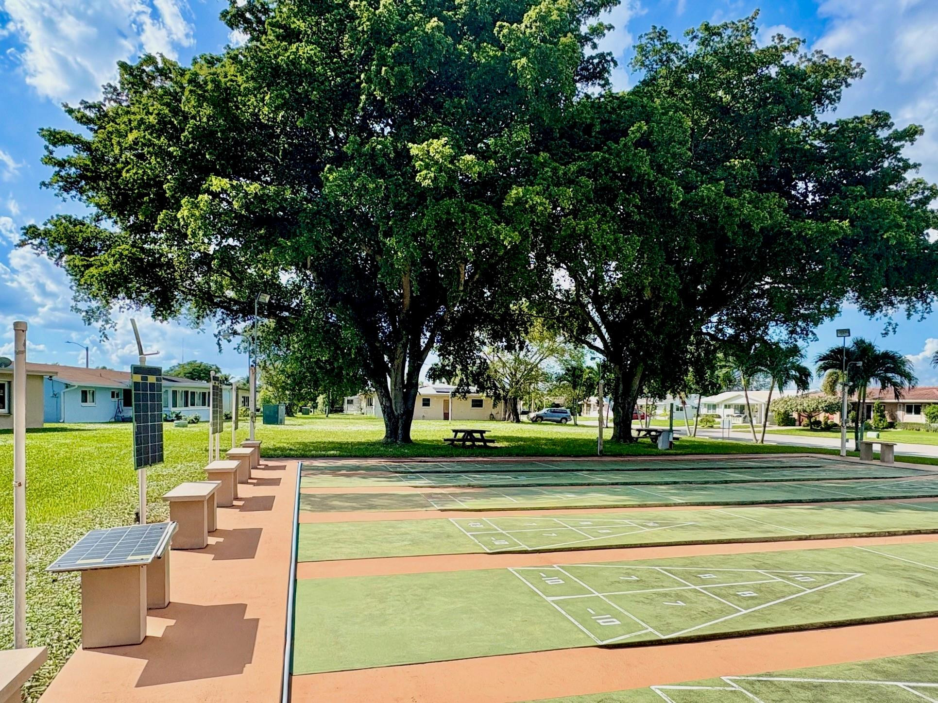 MAINLANDS OF TAMARAC LAKES - Residential