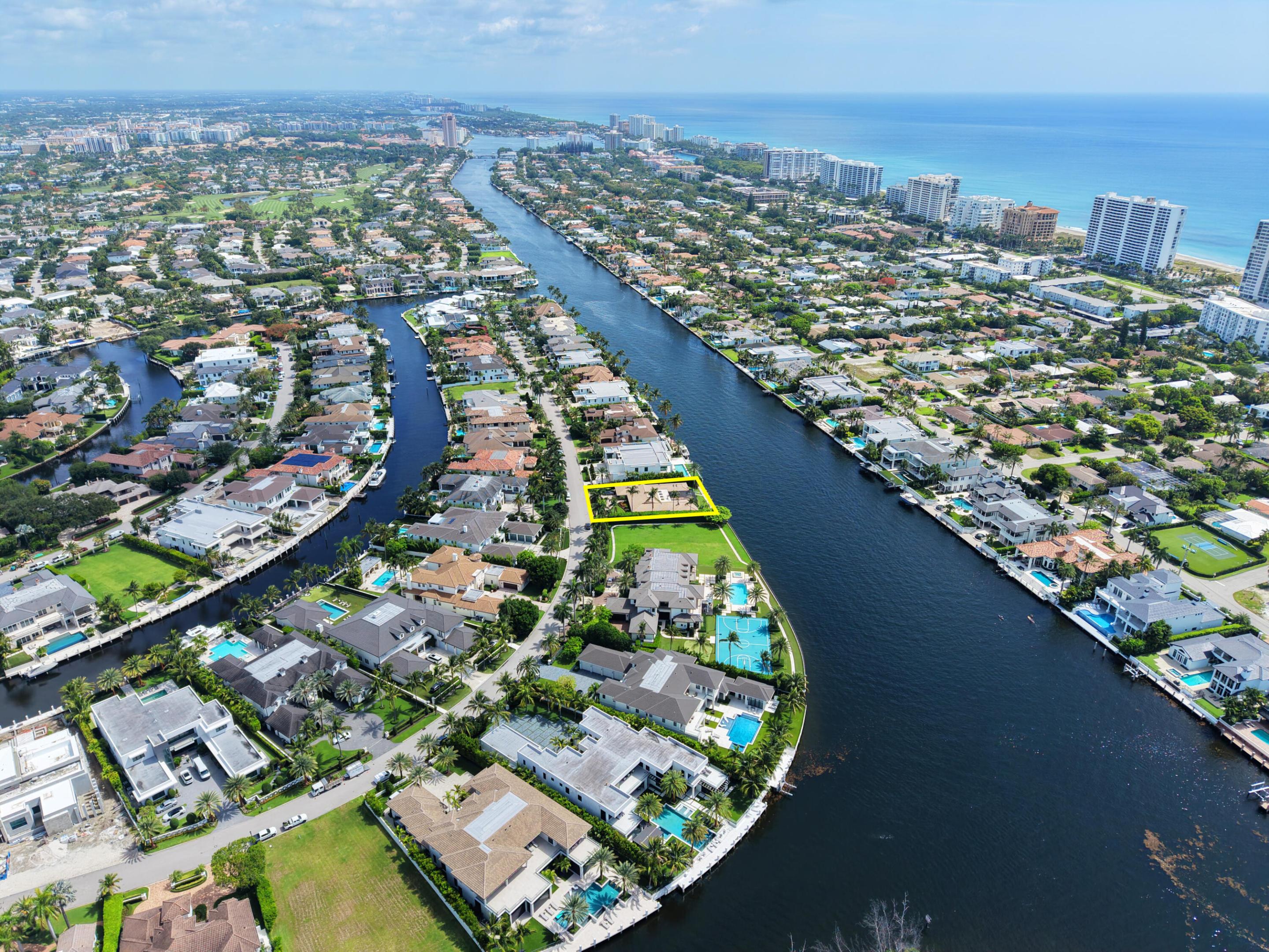 ROYAL PALM YACHT & COUNTRY CLUB - Residential