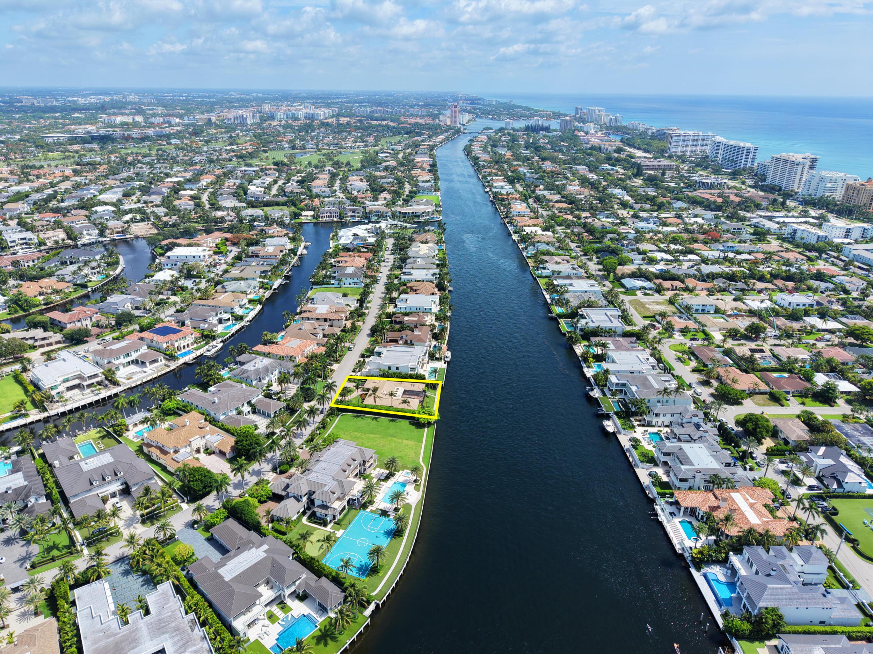 ROYAL PALM YACHT & COUNTRY CLUB - Residential