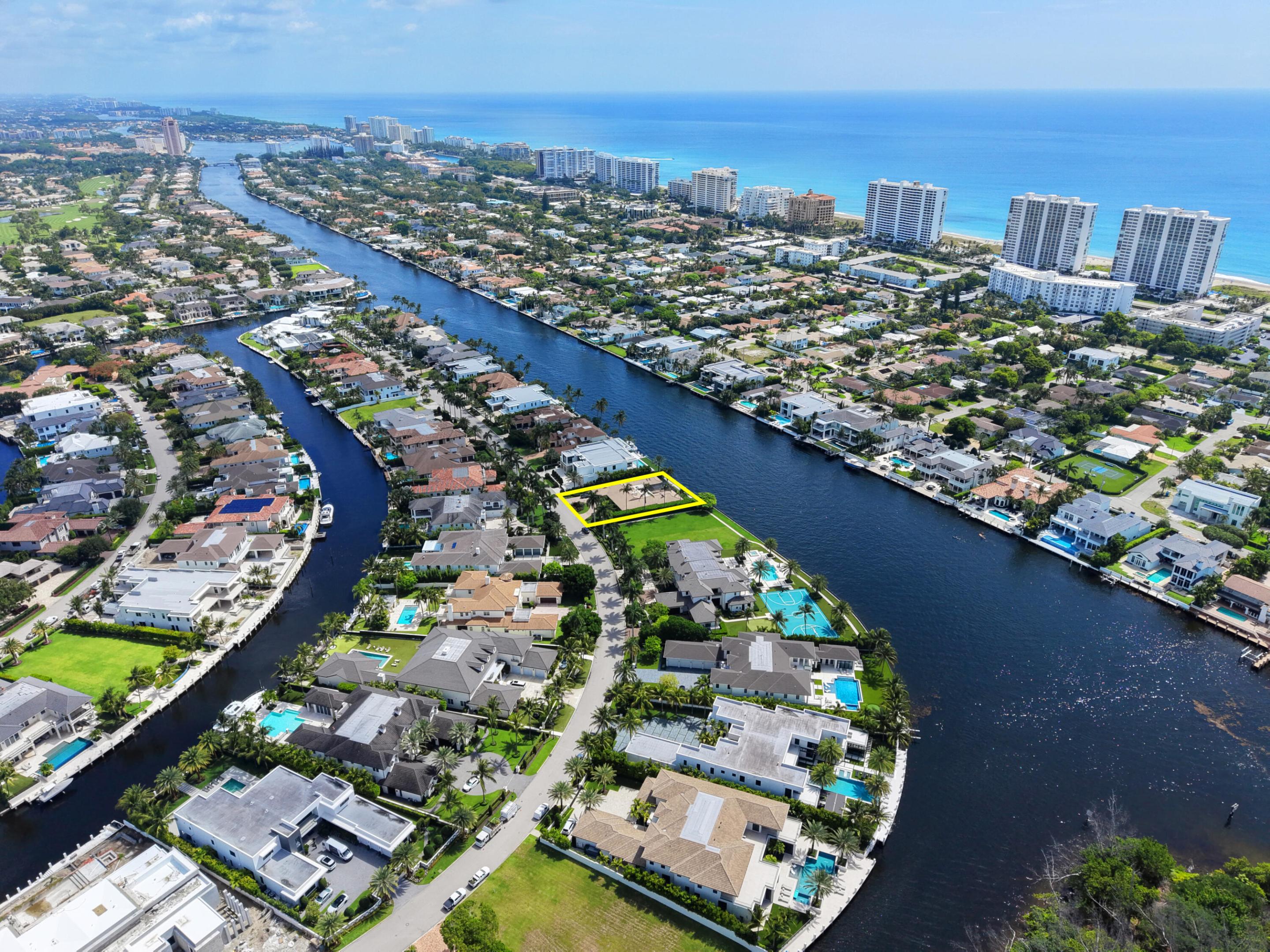 ROYAL PALM YACHT & COUNTRY CLUB - Residential