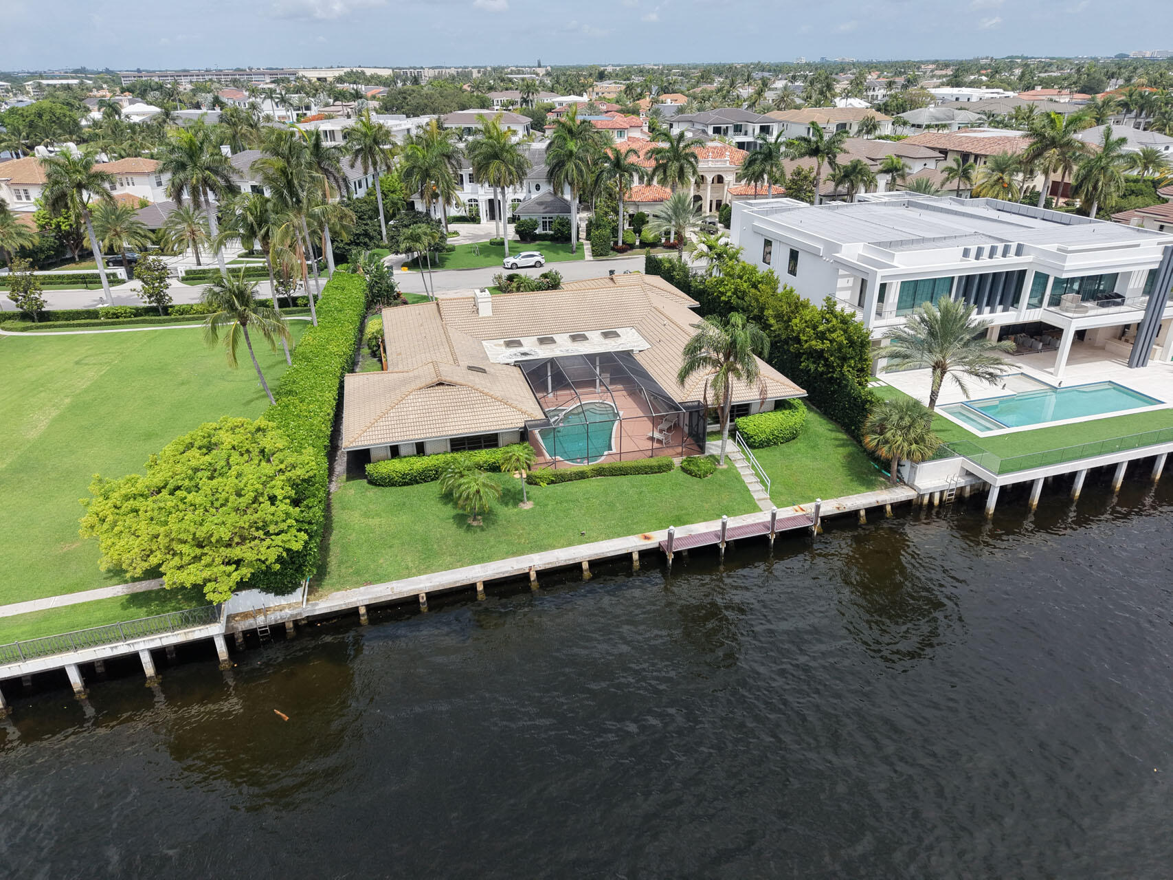 ROYAL PALM YACHT & COUNTRY CLUB - Residential