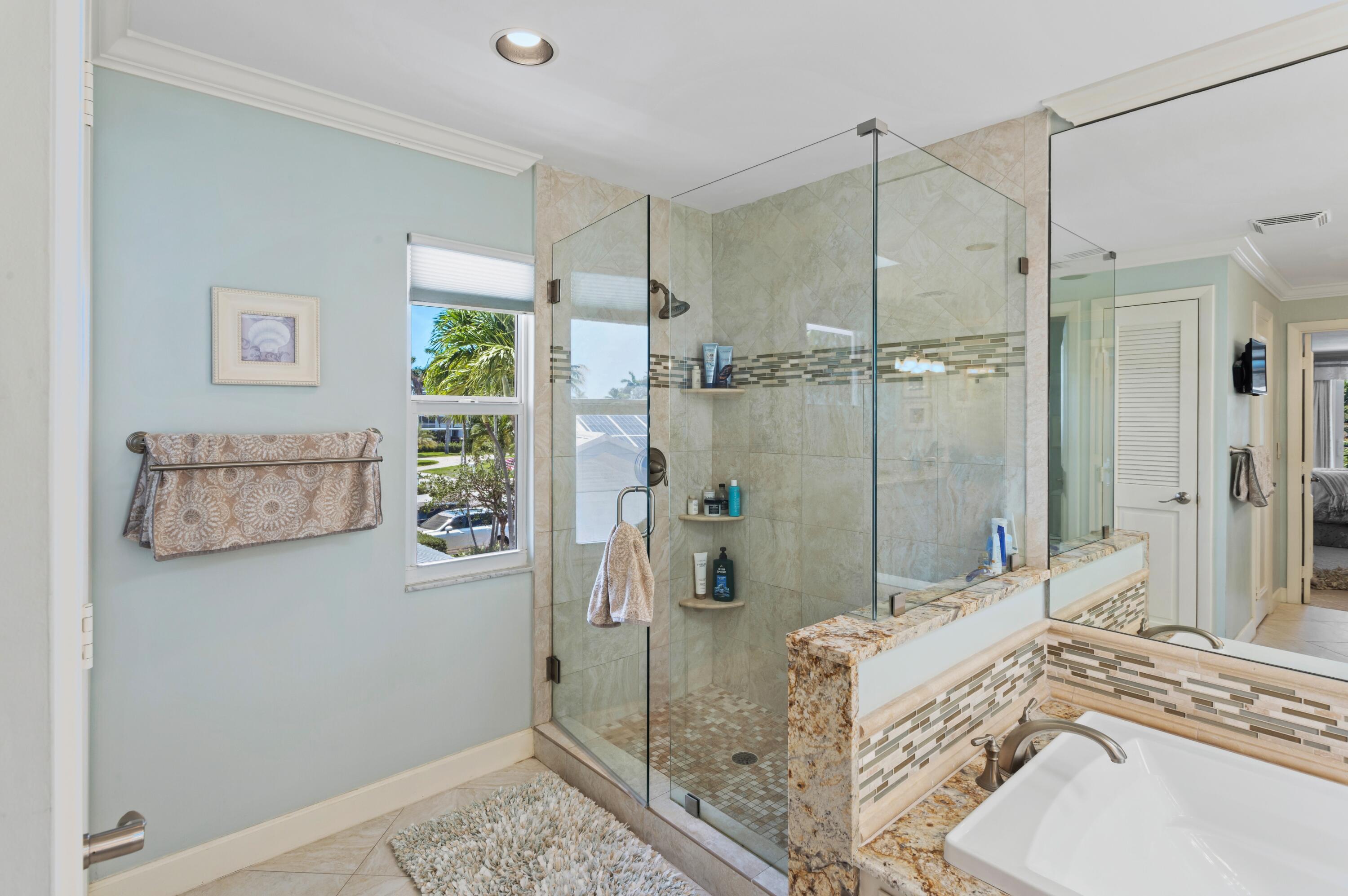 TROPIC ISLE 3RD SEC - Residential
