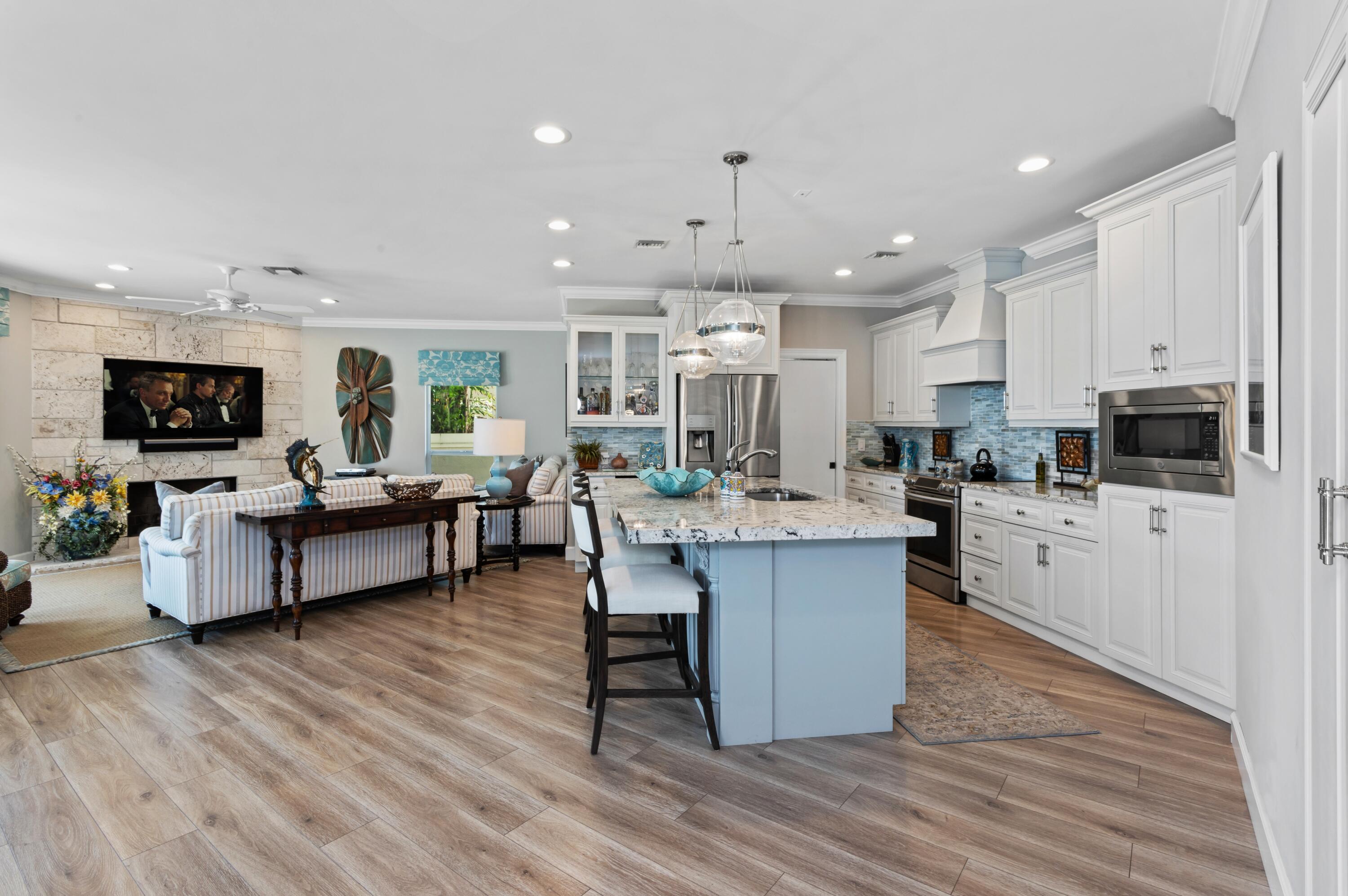 TROPIC ISLE 3RD SEC - Residential