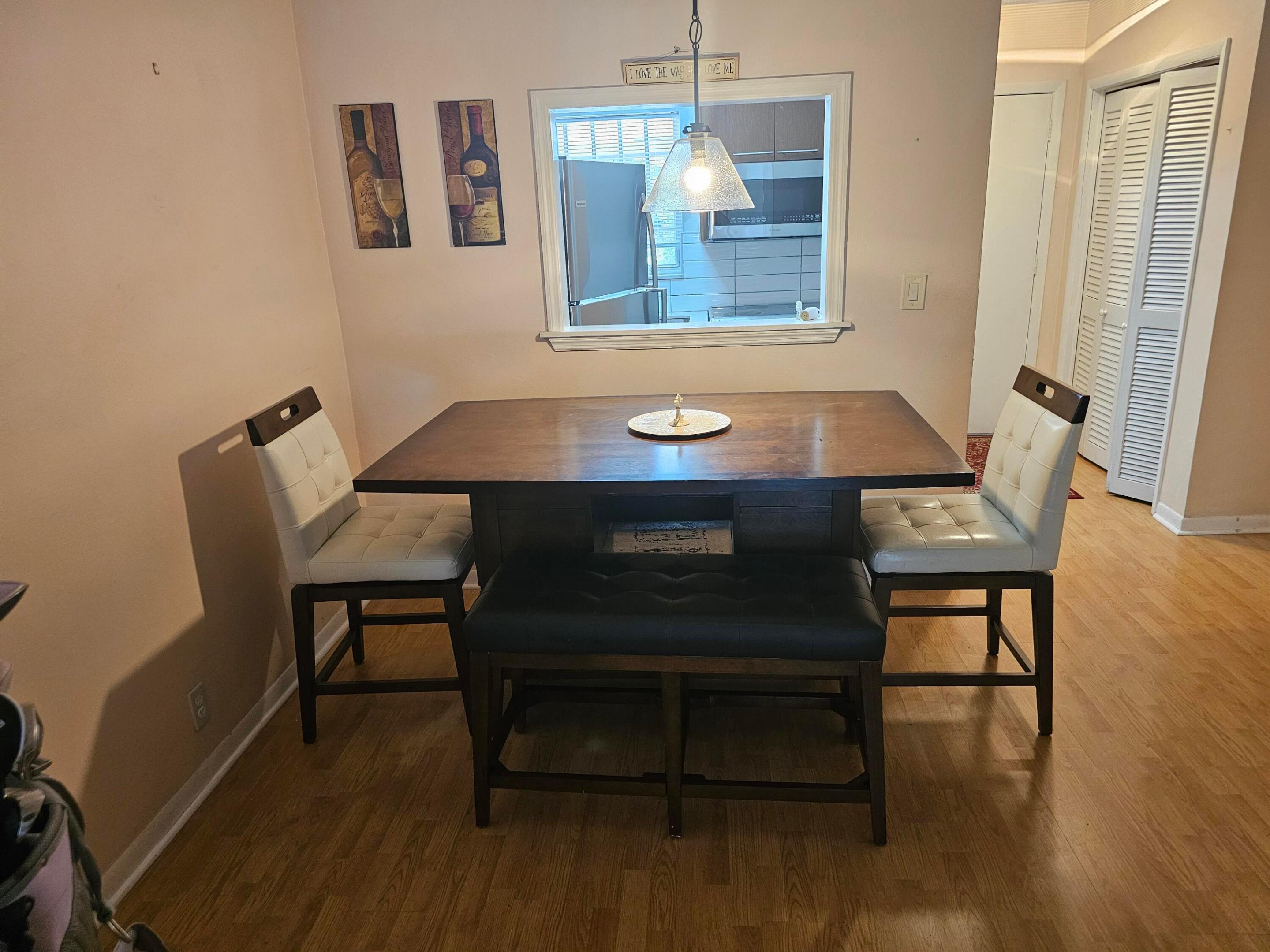 FAIRVIEW I CONDO - Residential Lease