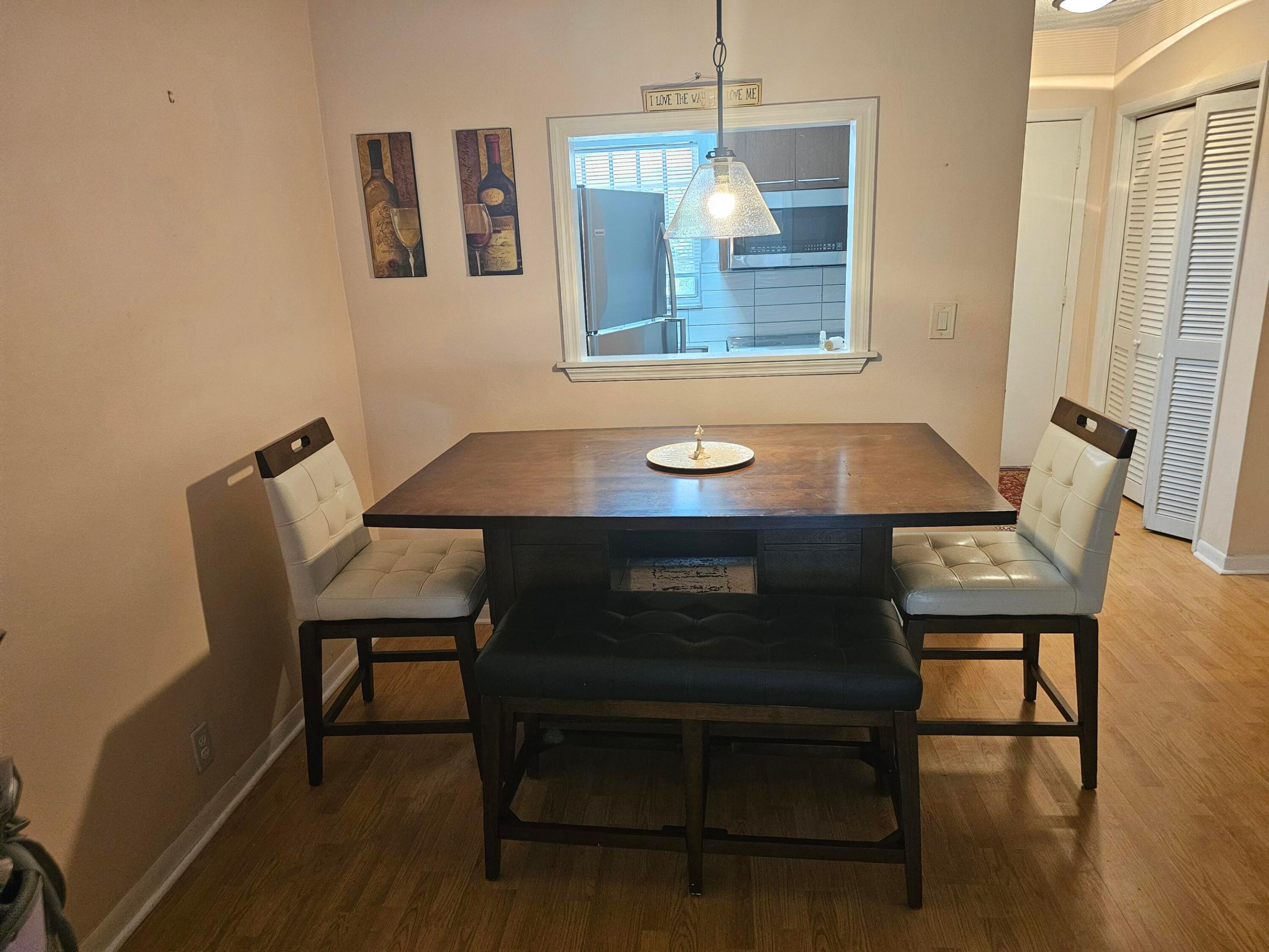 FAIRVIEW I CONDO - Residential Lease