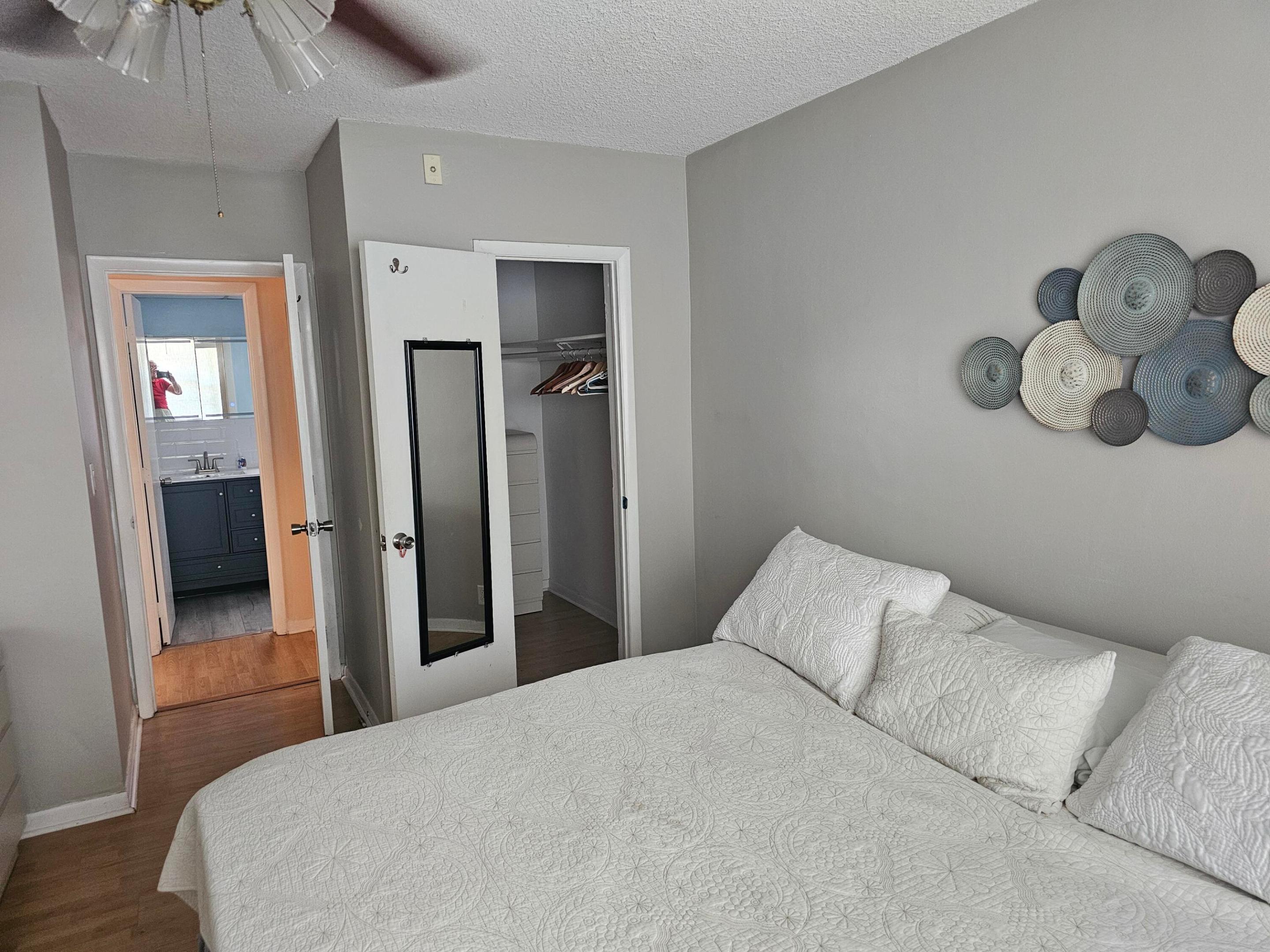 FAIRVIEW I CONDO - Residential Lease